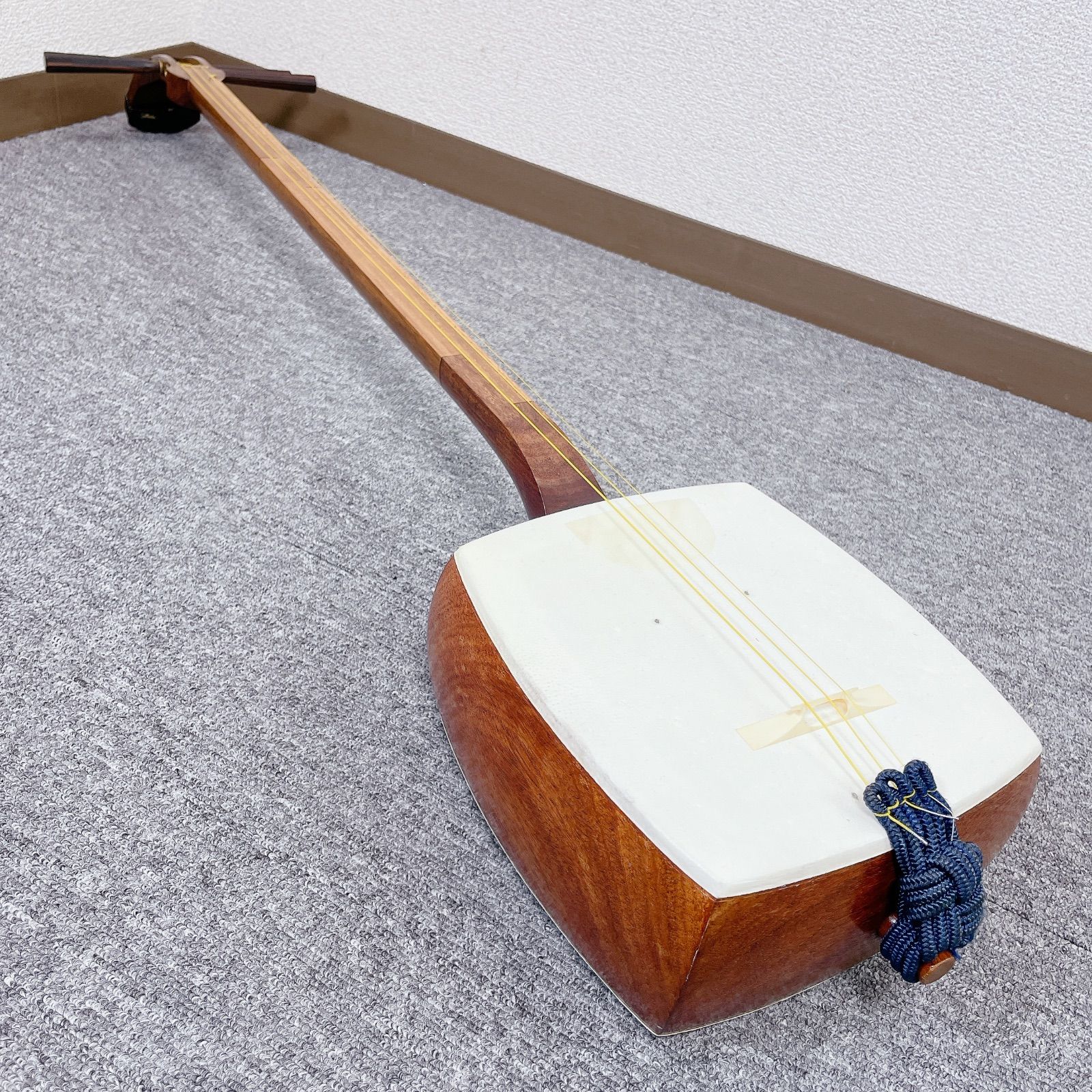 三味線 花梨 平溝 中棹 犬皮 丸打胴 和楽器 バチ 撥 - メルカリ