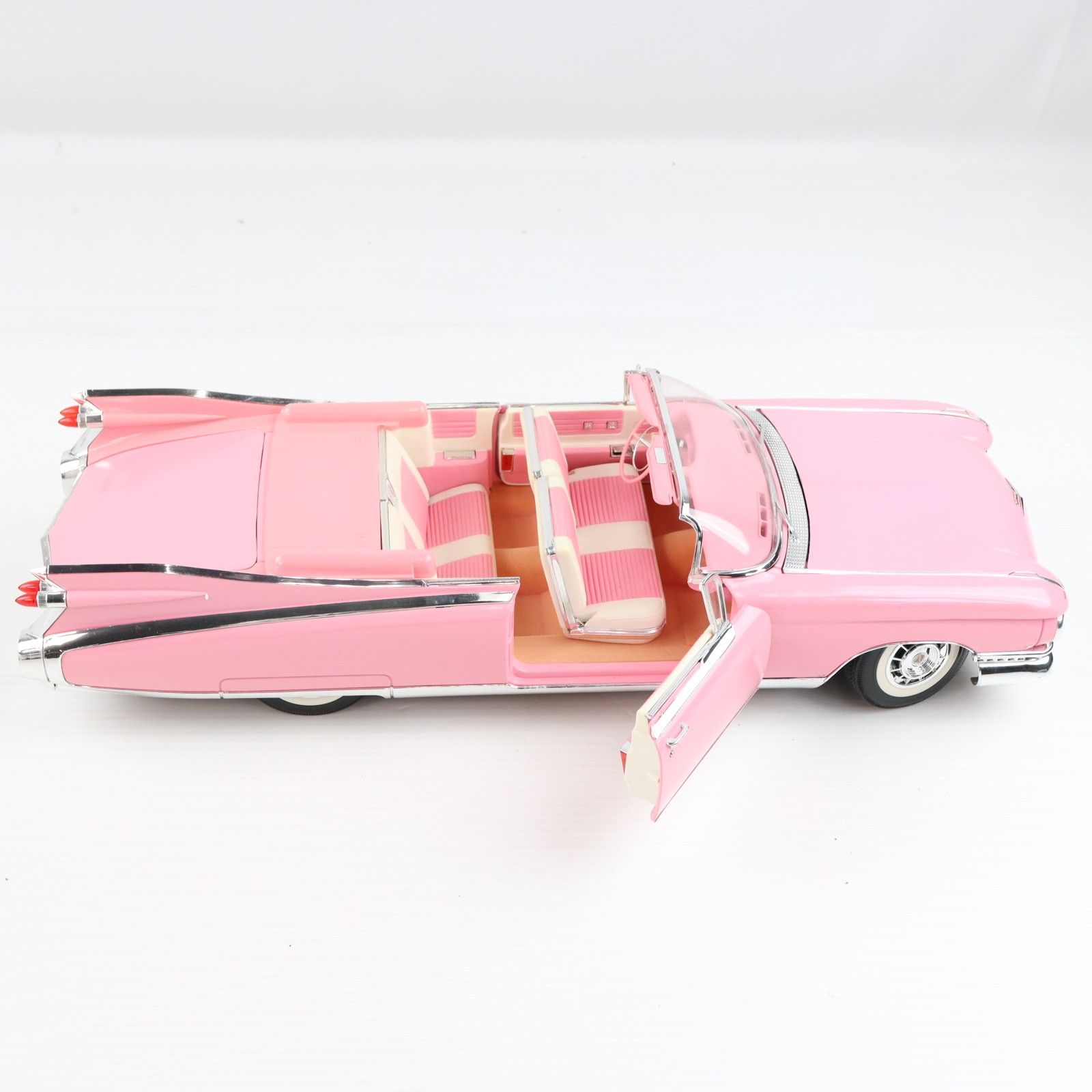 1/12 CADILLAC ELDORADO BIARRITZ(キャデラック エルドラド ビアリッツ