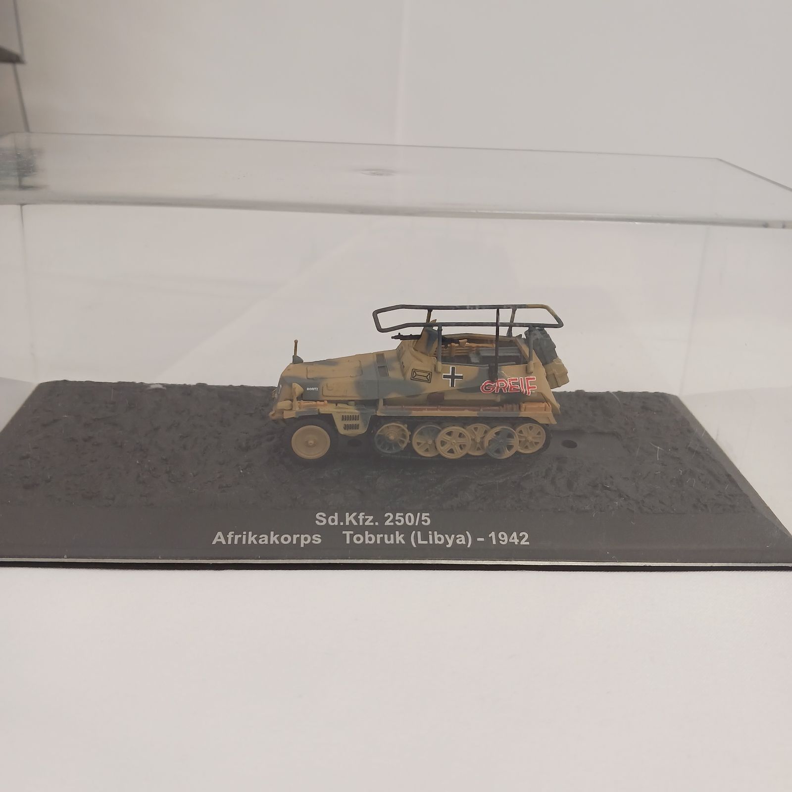 中古美品】デアゴスティーニ コンバット・タンクモデルコレクション