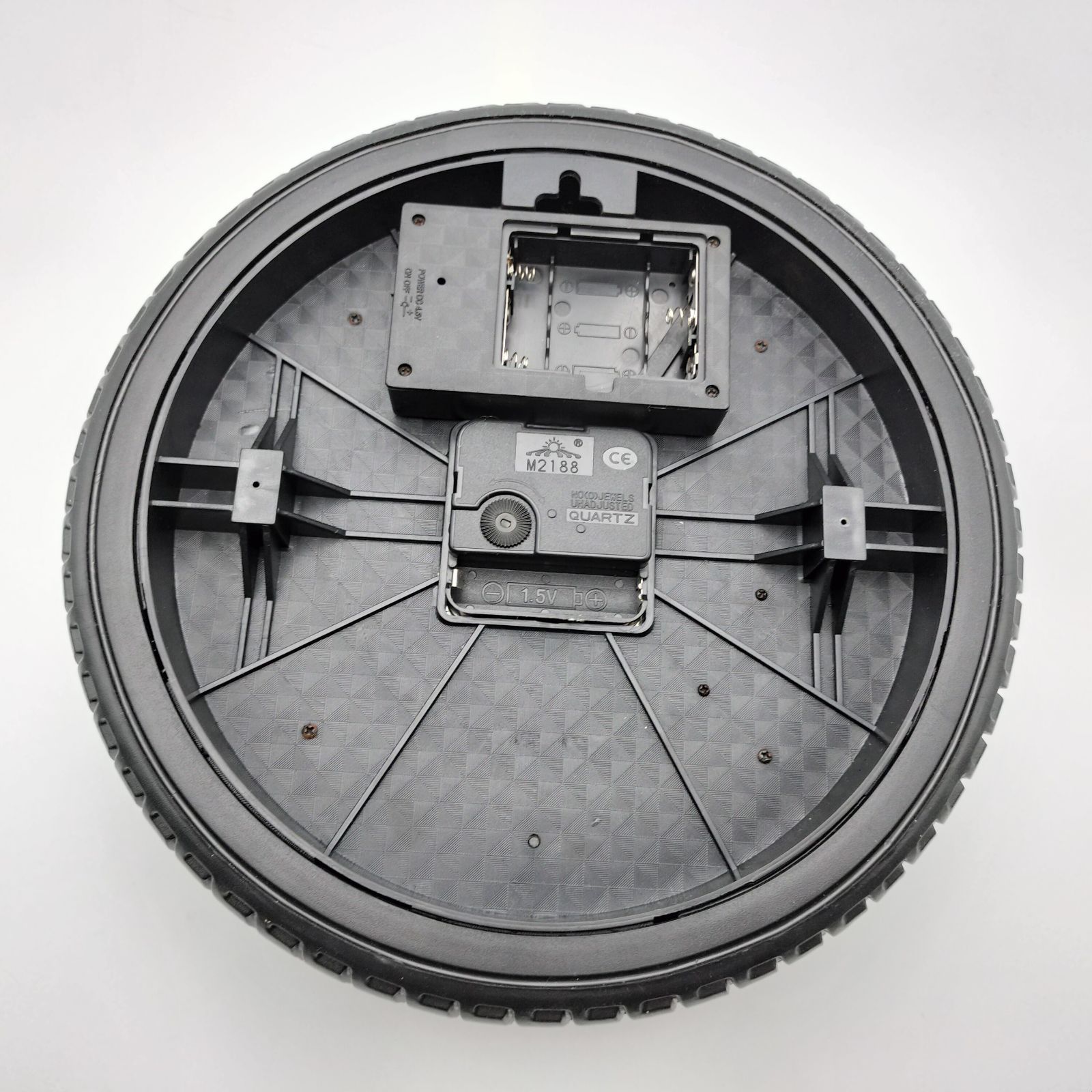 珍しいタイヤ型 光る壁掛け時計 レインボーホイール クロック 25.5cm