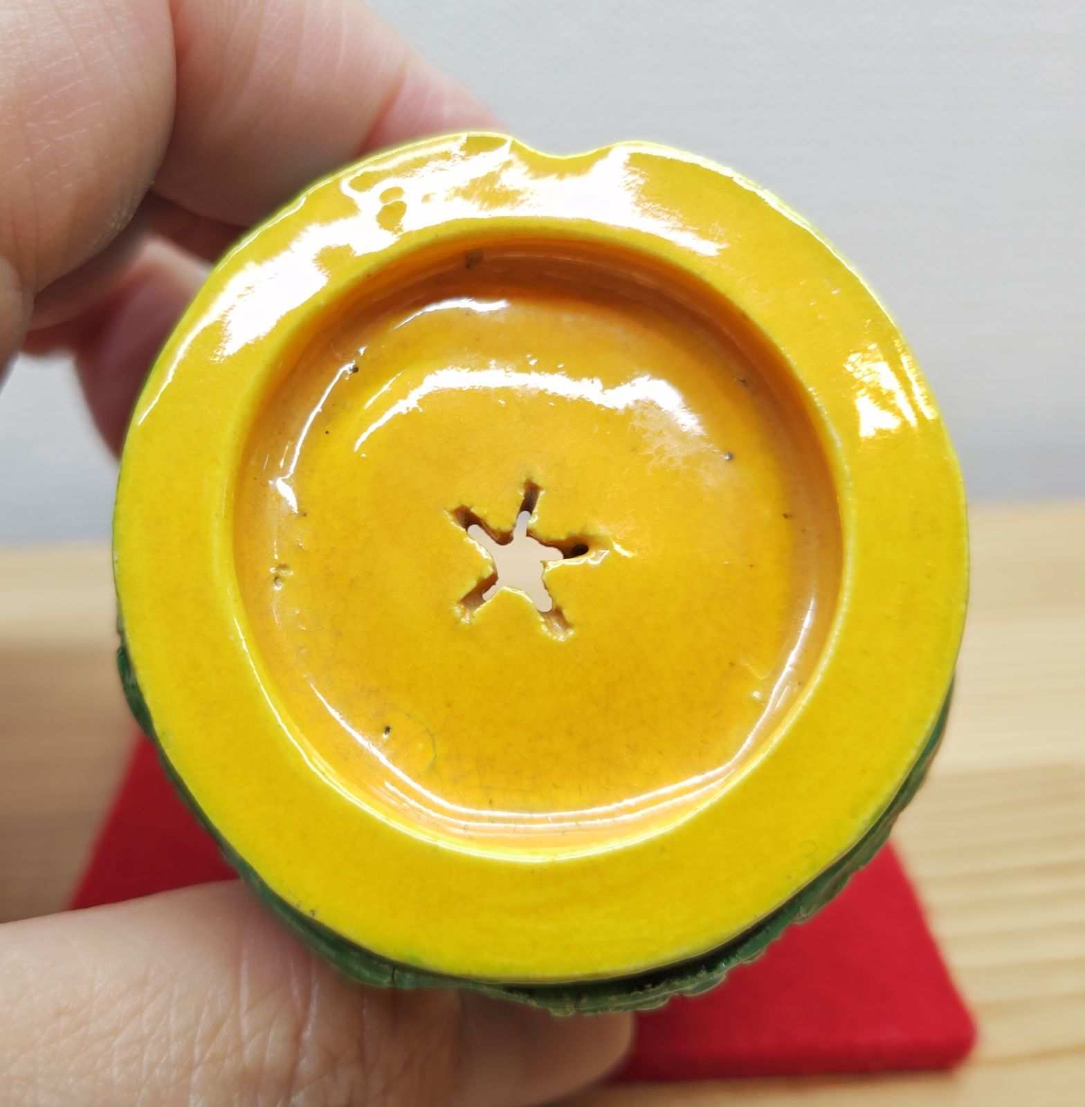 逢絢亭・中古品】茶道具 蓋置 京焼 交趾 竹形蓋置 永楽正全 15代永楽