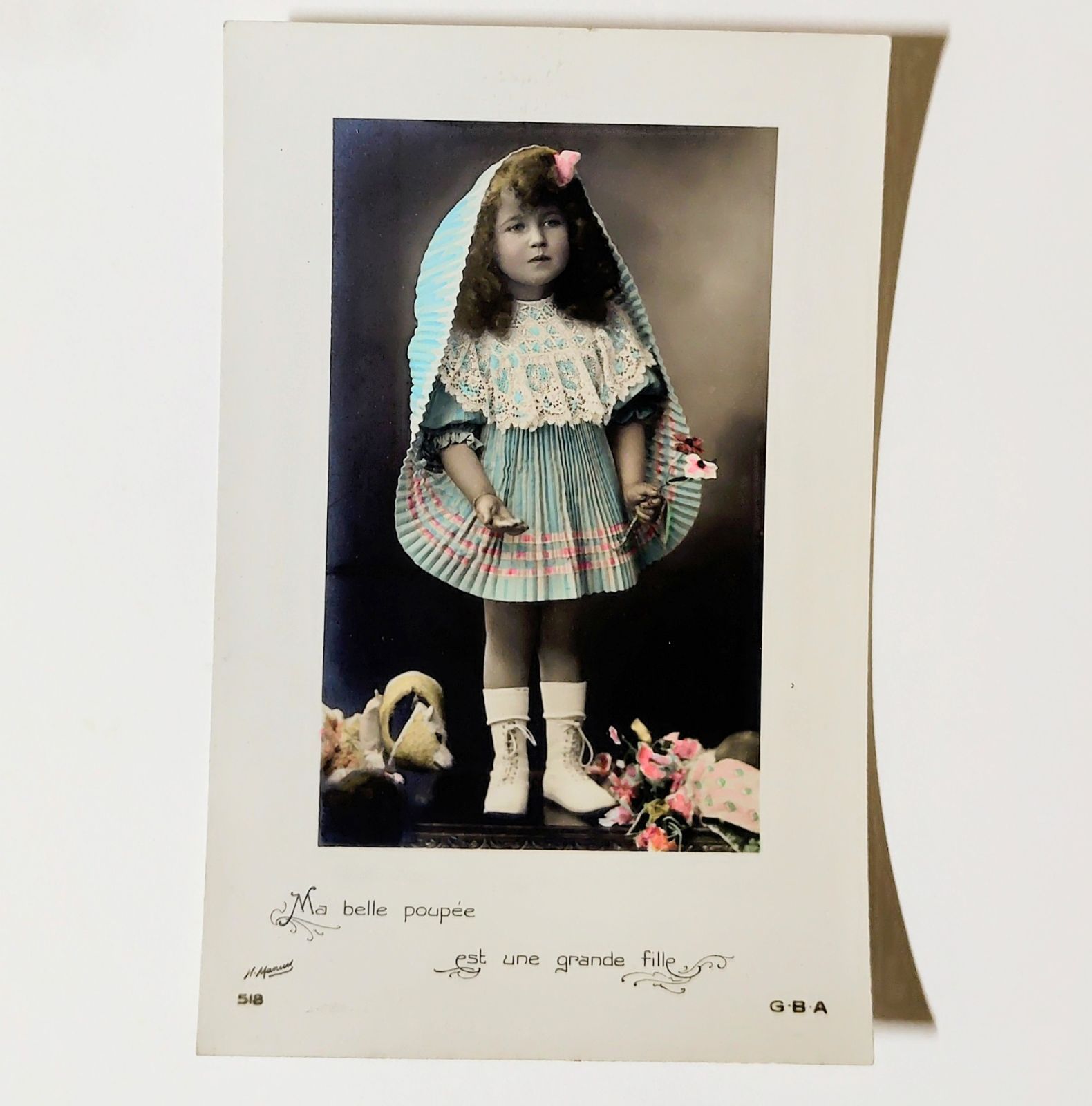 マヌエル 私のかわいいお人形は、もう大きな女の子 少女 フランス