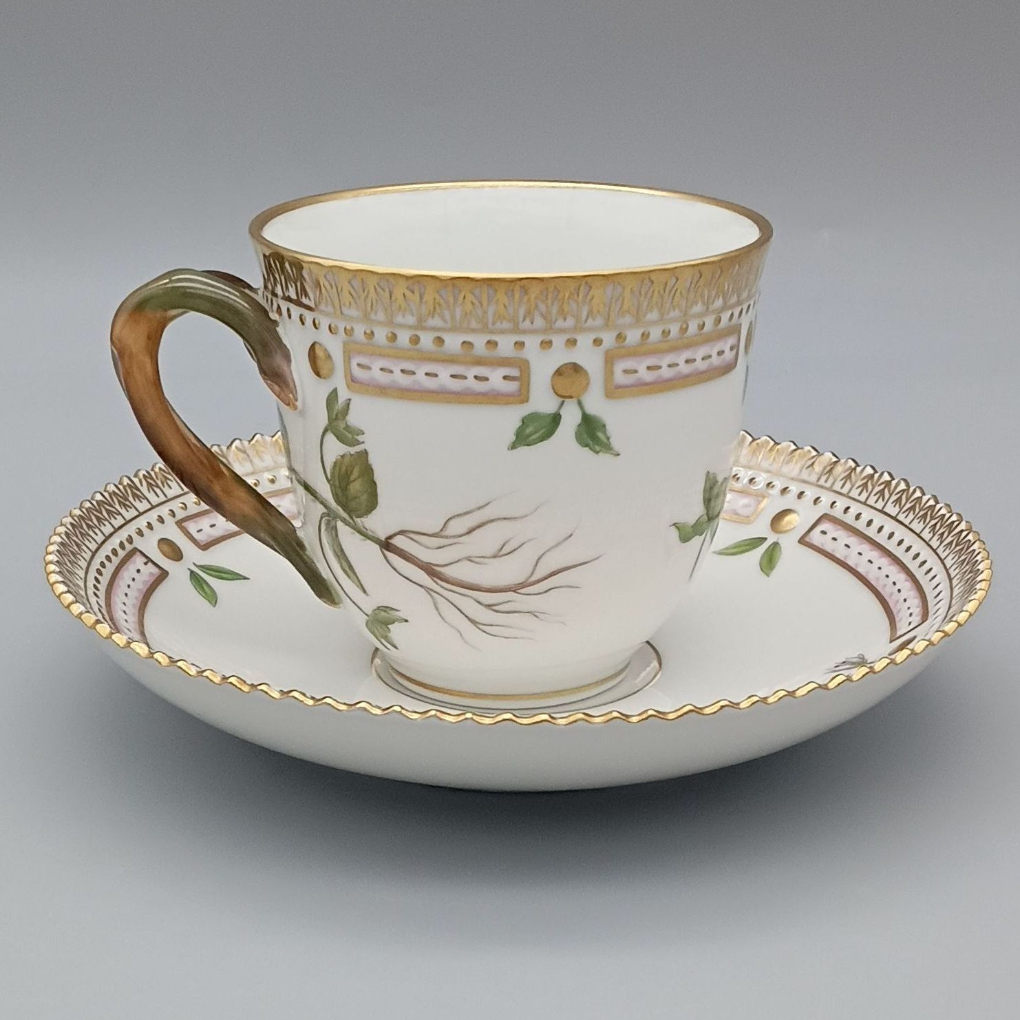 ロイヤルコペンハーゲン フローラ ダニカ ティー カップ＆ソーサー 最