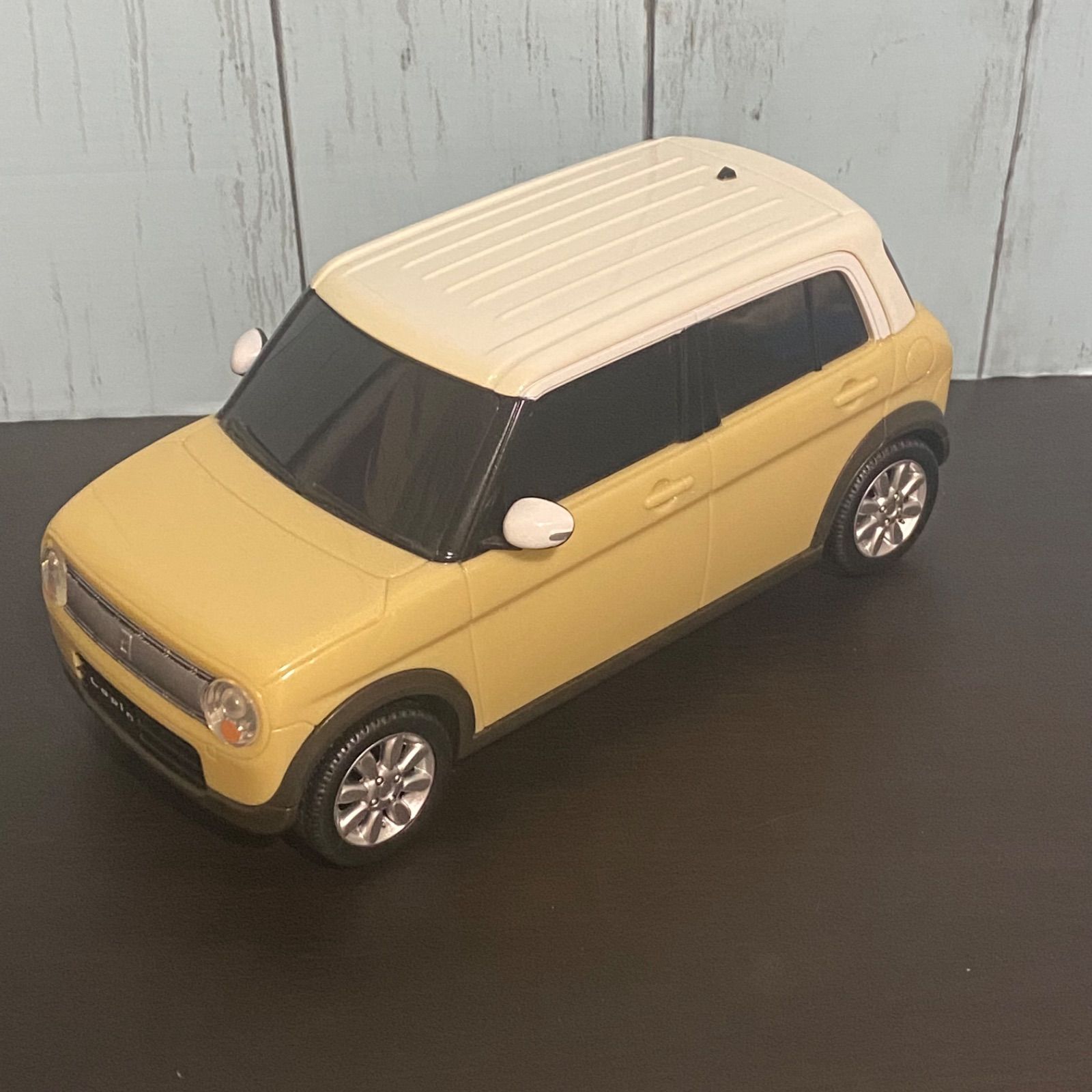 非売品 1/18 スズキ ラパン Lapin カラーサンプル ミニカー - メルカリ