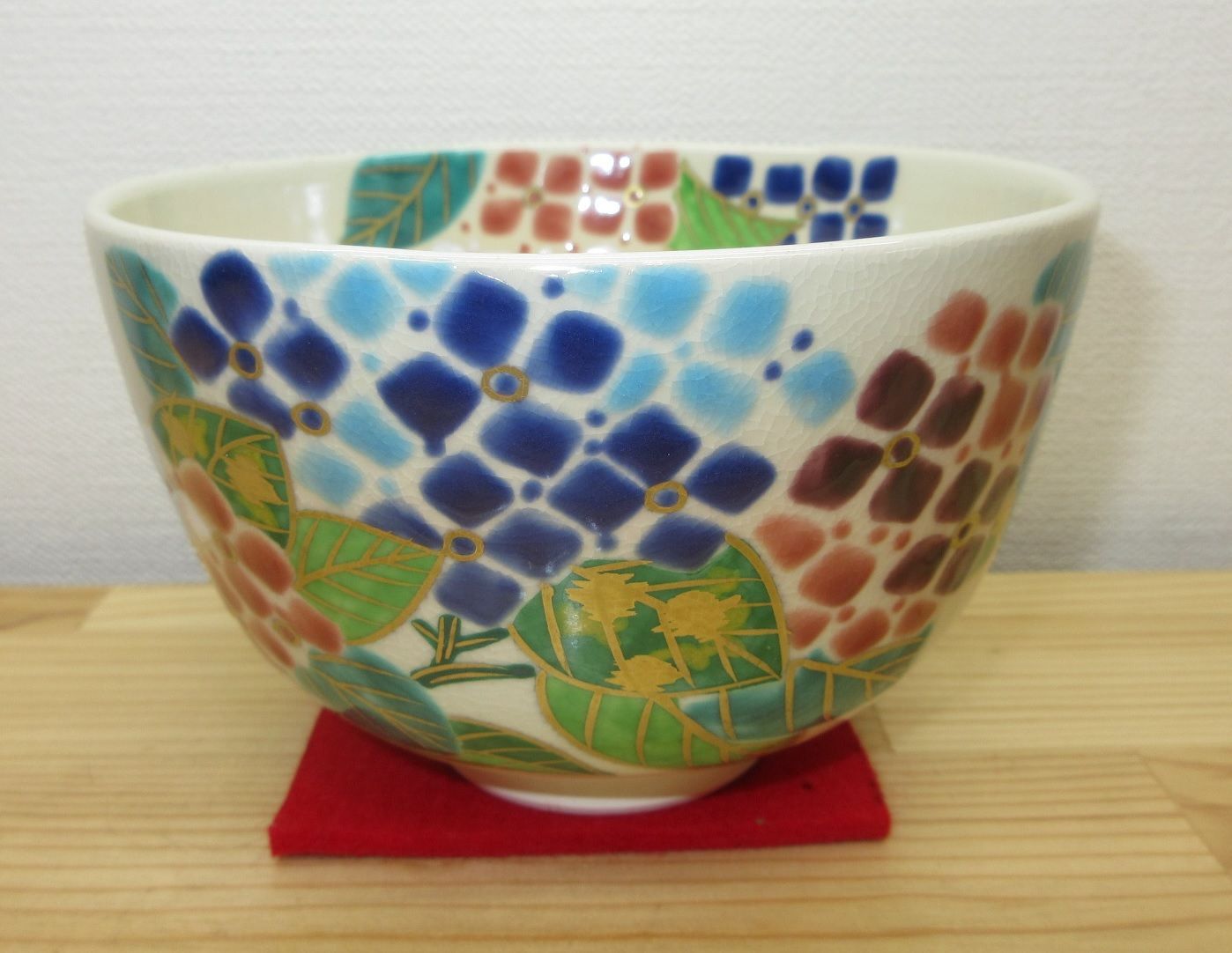 逢絢亭・新品】茶道具 茶碗 京焼 紫陽花の図 伊坂清香 紙箱入り - メルカリ
