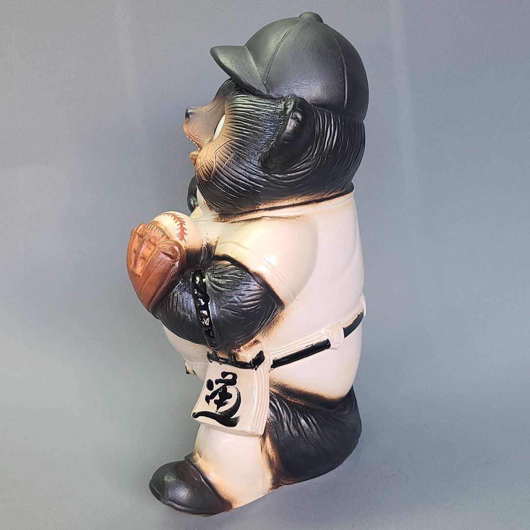 チョー縁起物❗信楽焼野球狸 高さ37cm - メルカリ