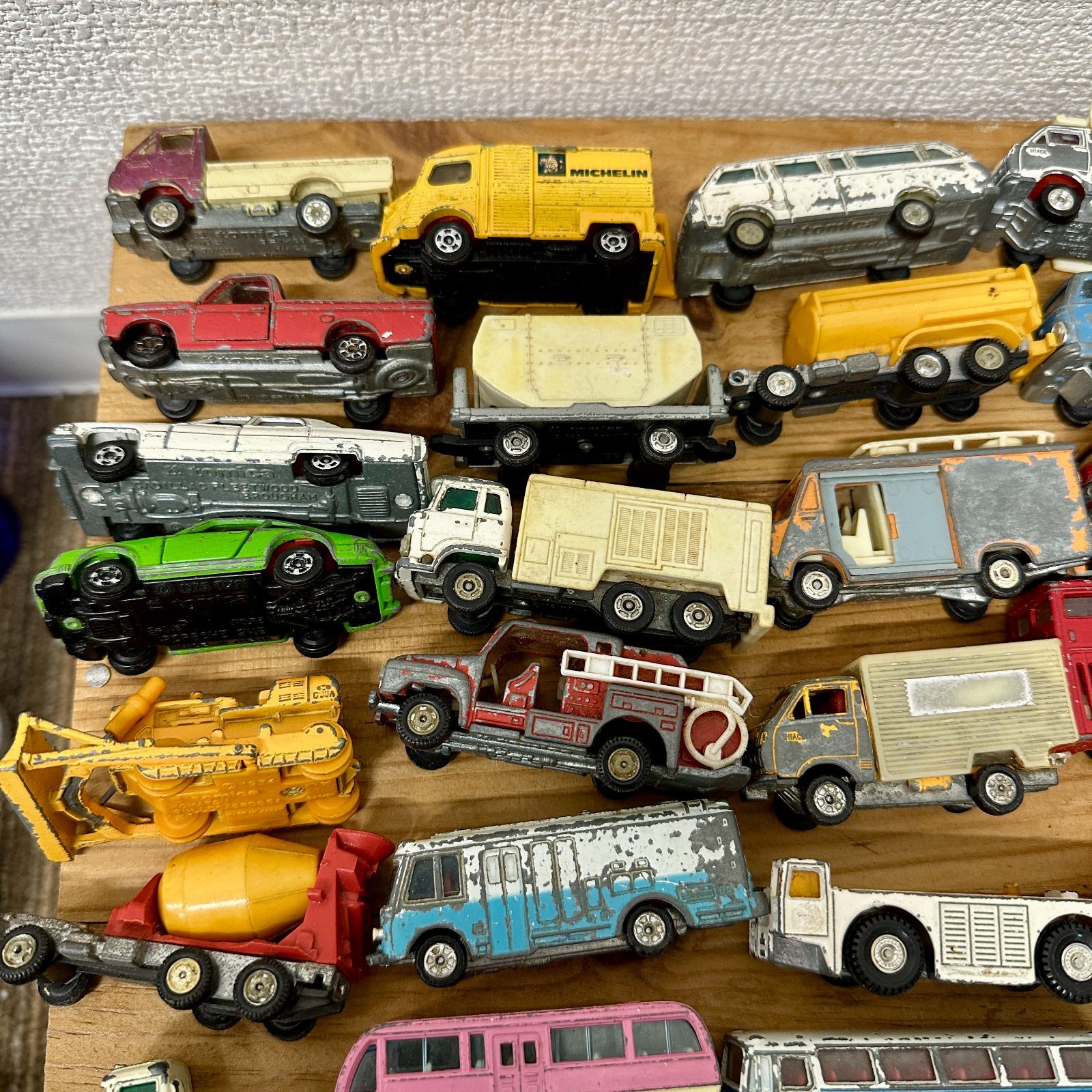 TOMICA トミカ 大量 まとめ売り 64台 日本製 ジャンク レア 当時物