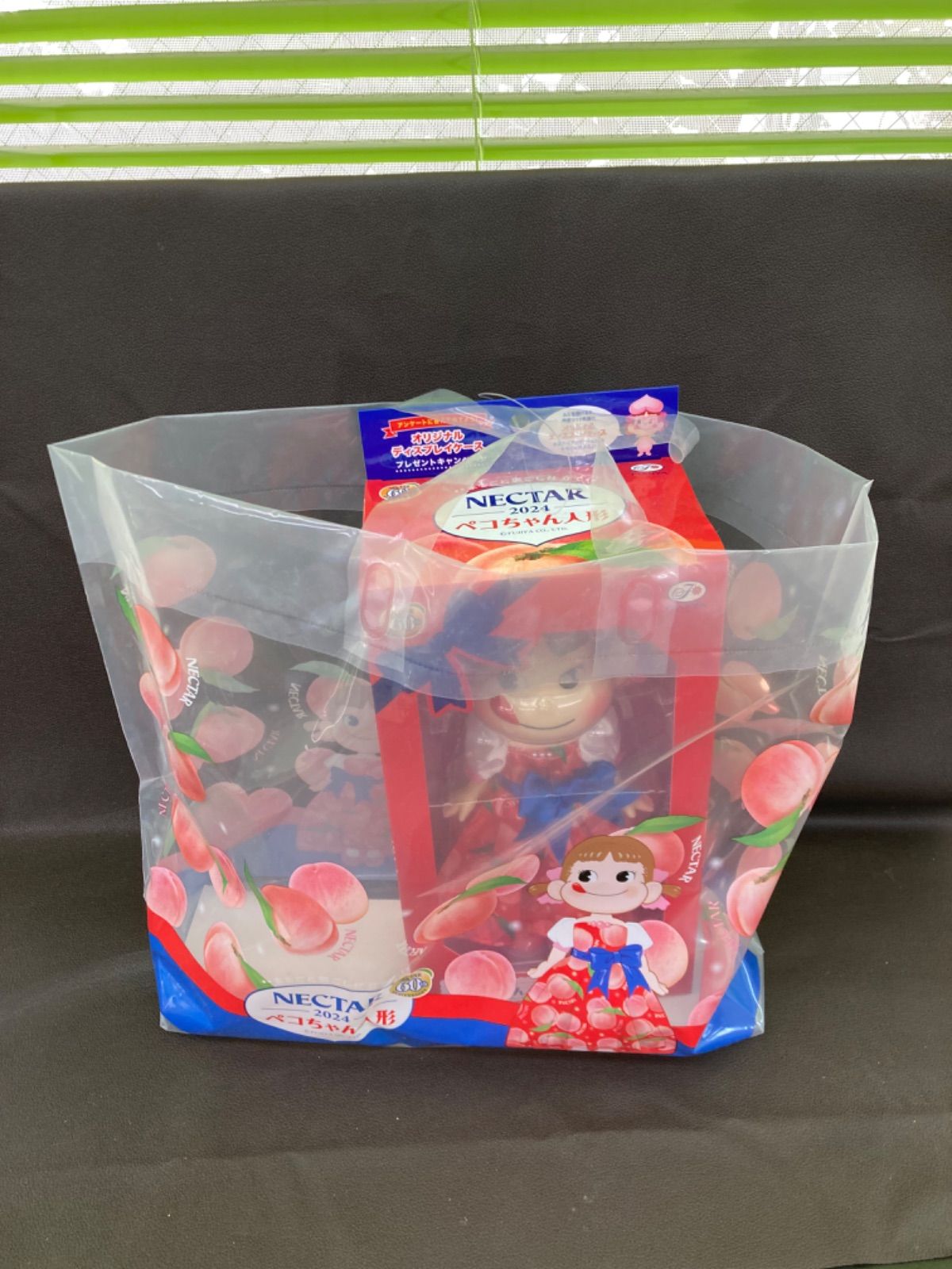 未開封 不二家 ペコちゃん人形 2024 ネクター セブン 限定 箱サイズ高