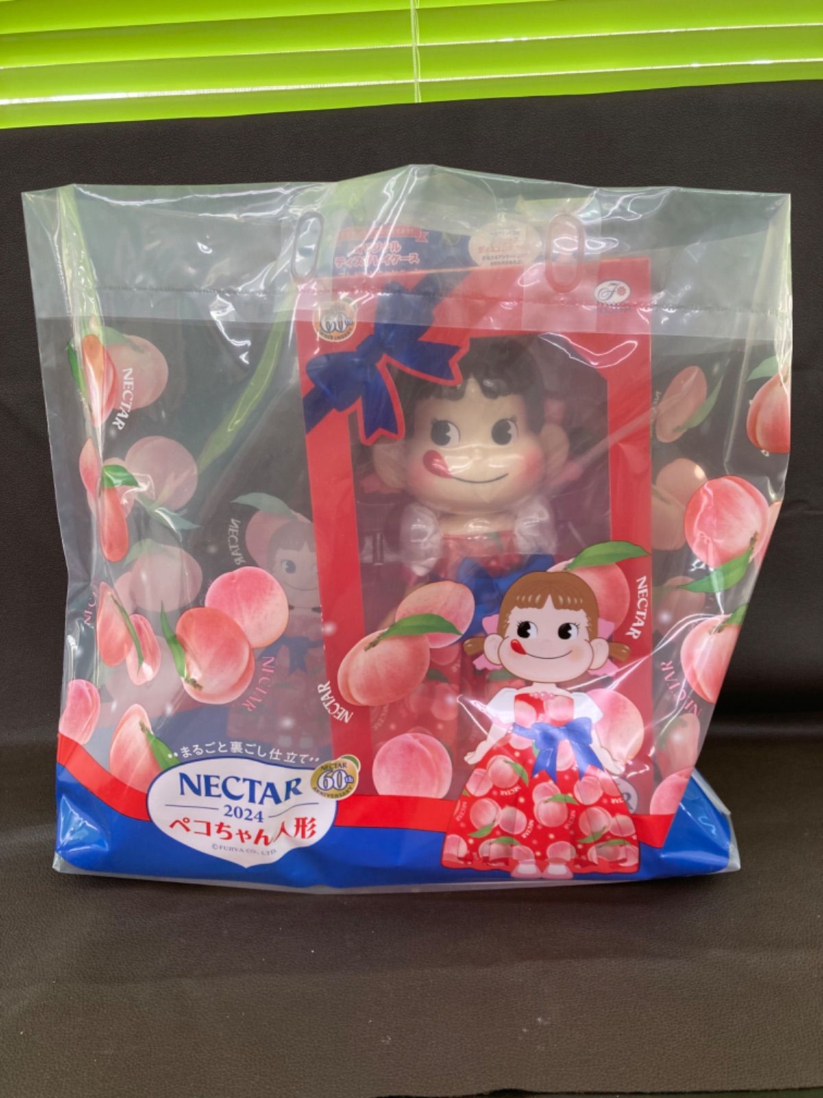 未開封 不二家 ペコちゃん人形 2024 ネクター セブン 限定 箱サイズ高