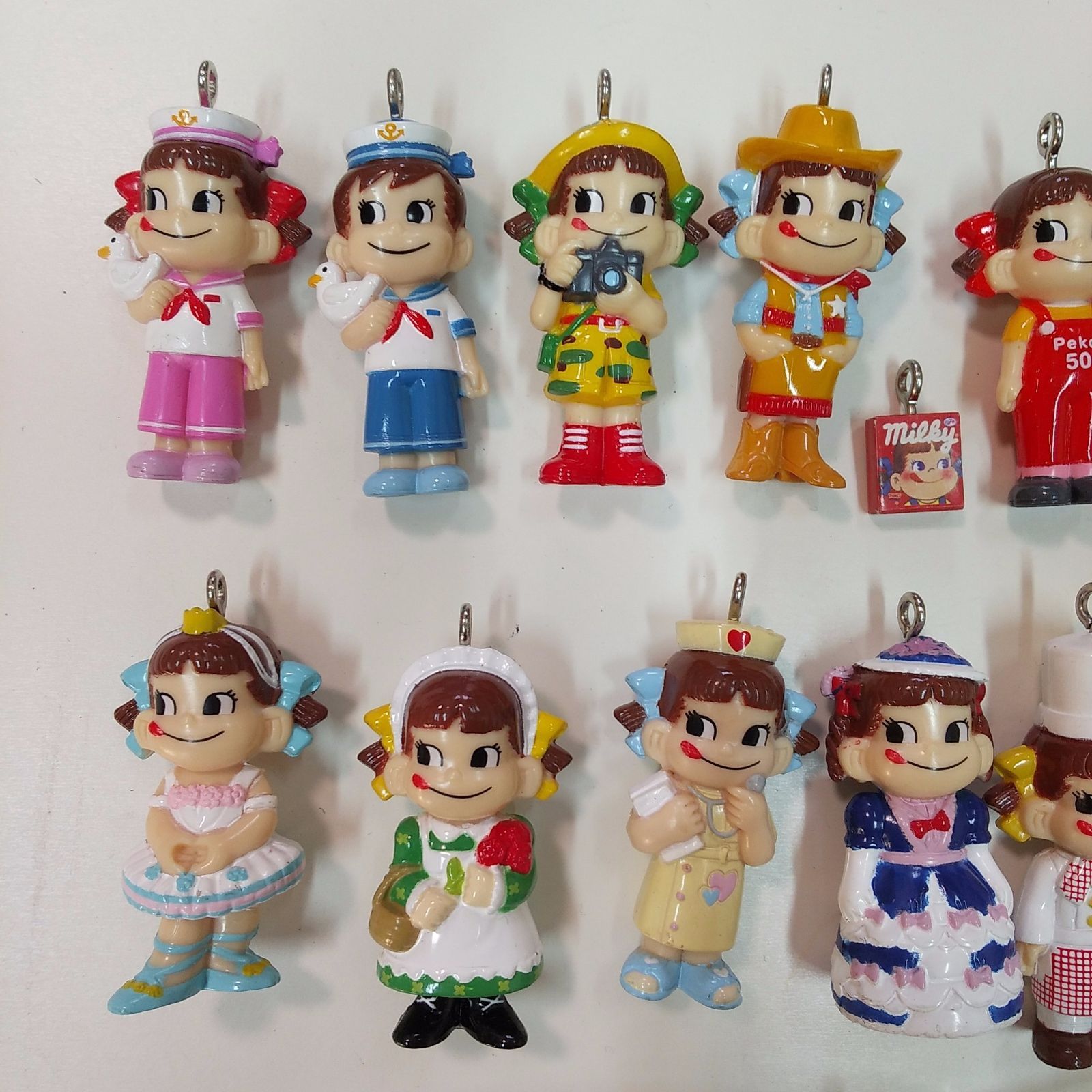 ミニミニペコちゃん みんなのゆめ 全22種 シークレット キーホルダー