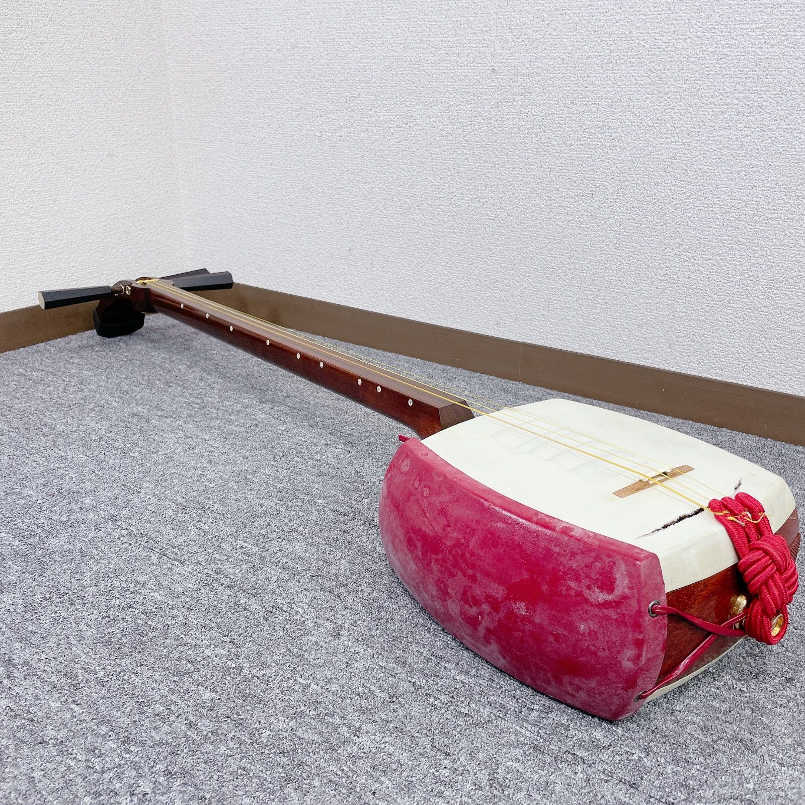 津軽三味線 太棹 東さわり 紅木 一本溝 丸打胴 銀河印 - メルカリ