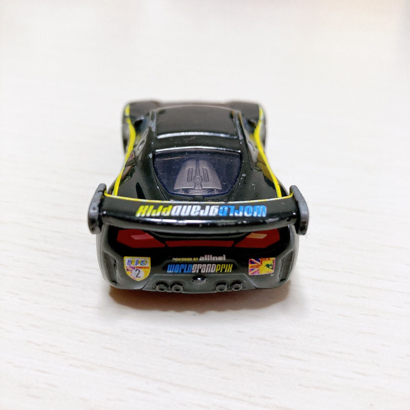 トミカ カーズ ルイス・ハミルトン C-26 スタンダードタイプ - メルカリ