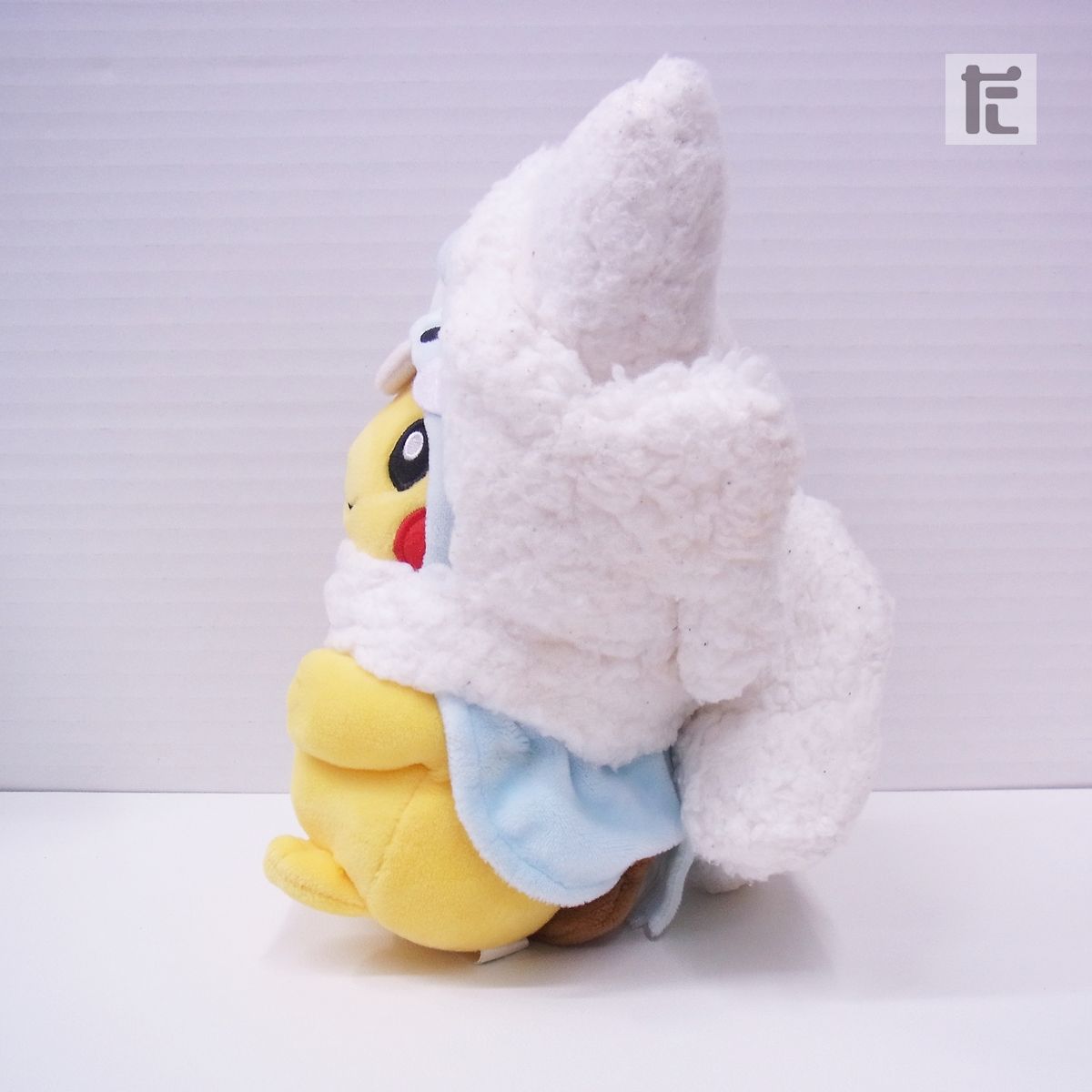 ポケモンセンター メガチルタリスのポンチョを着たピカチュウ