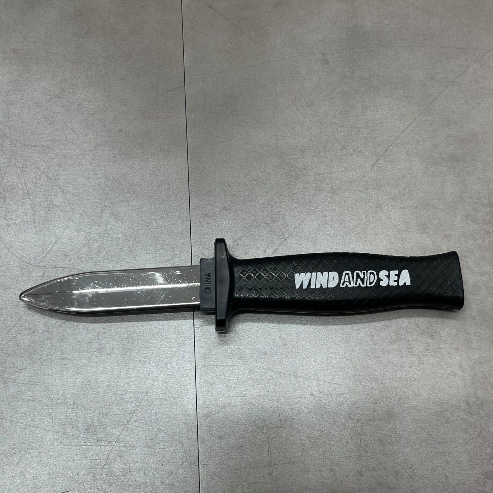 WIND AND SEA NAIJEL GRAPH リトラクタブルナイフ 【公式通販】