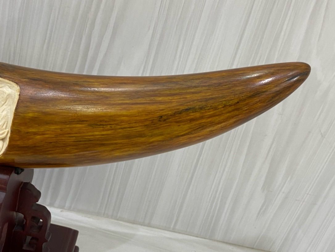 天然マンモス牙美しい手作り彫刻 童子戯弥勒 置物飾り - メルカリ