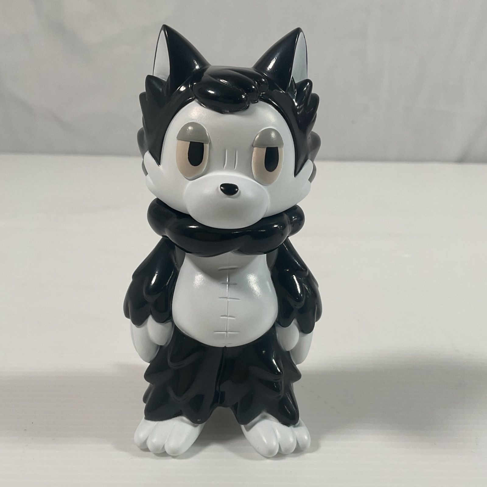 あらいきりこ おおかみくん/オオオカミクン モノクロ ソフビ - メルカリ