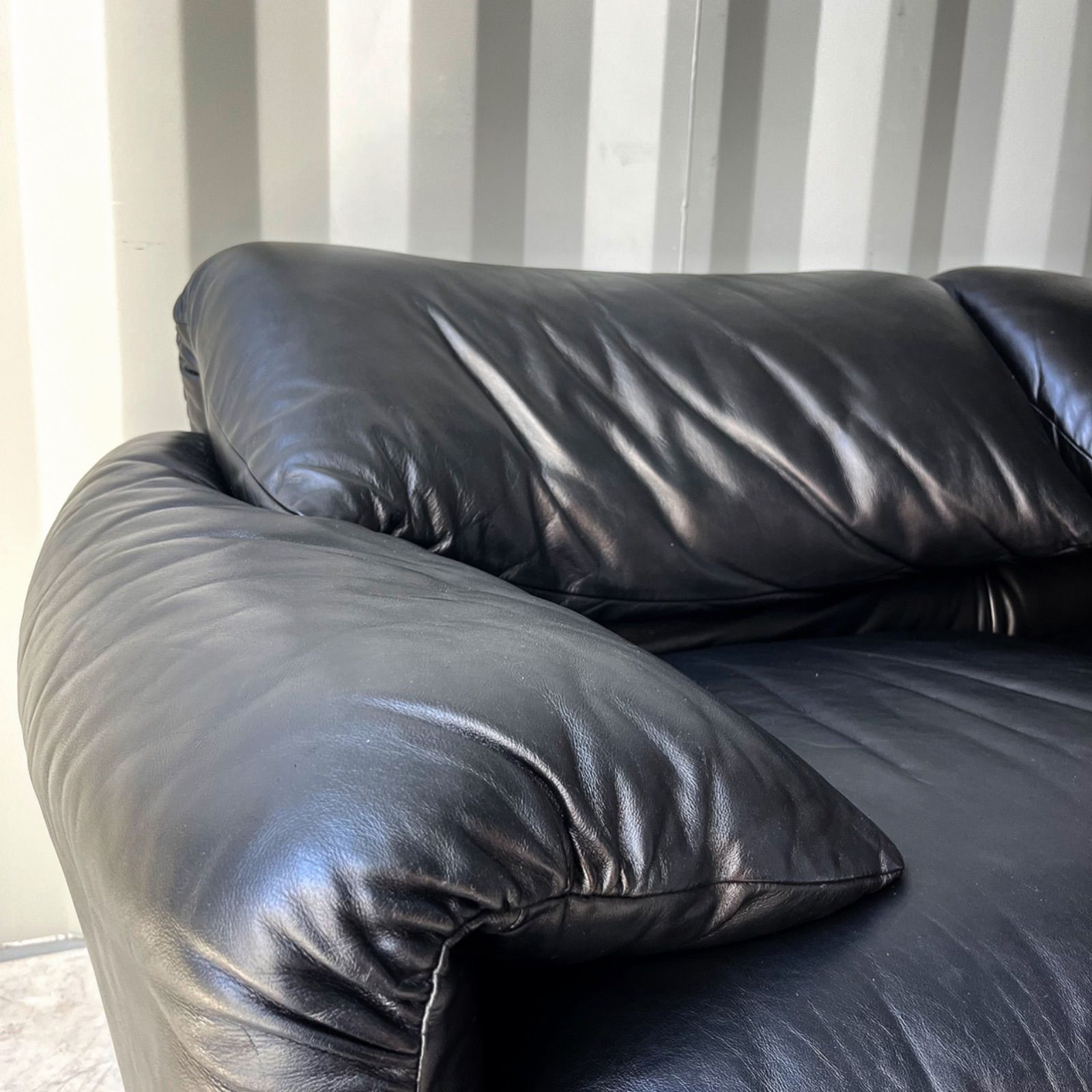 取付無料！カッシーナ マラルンガ 高級 おしゃれインテリア本革