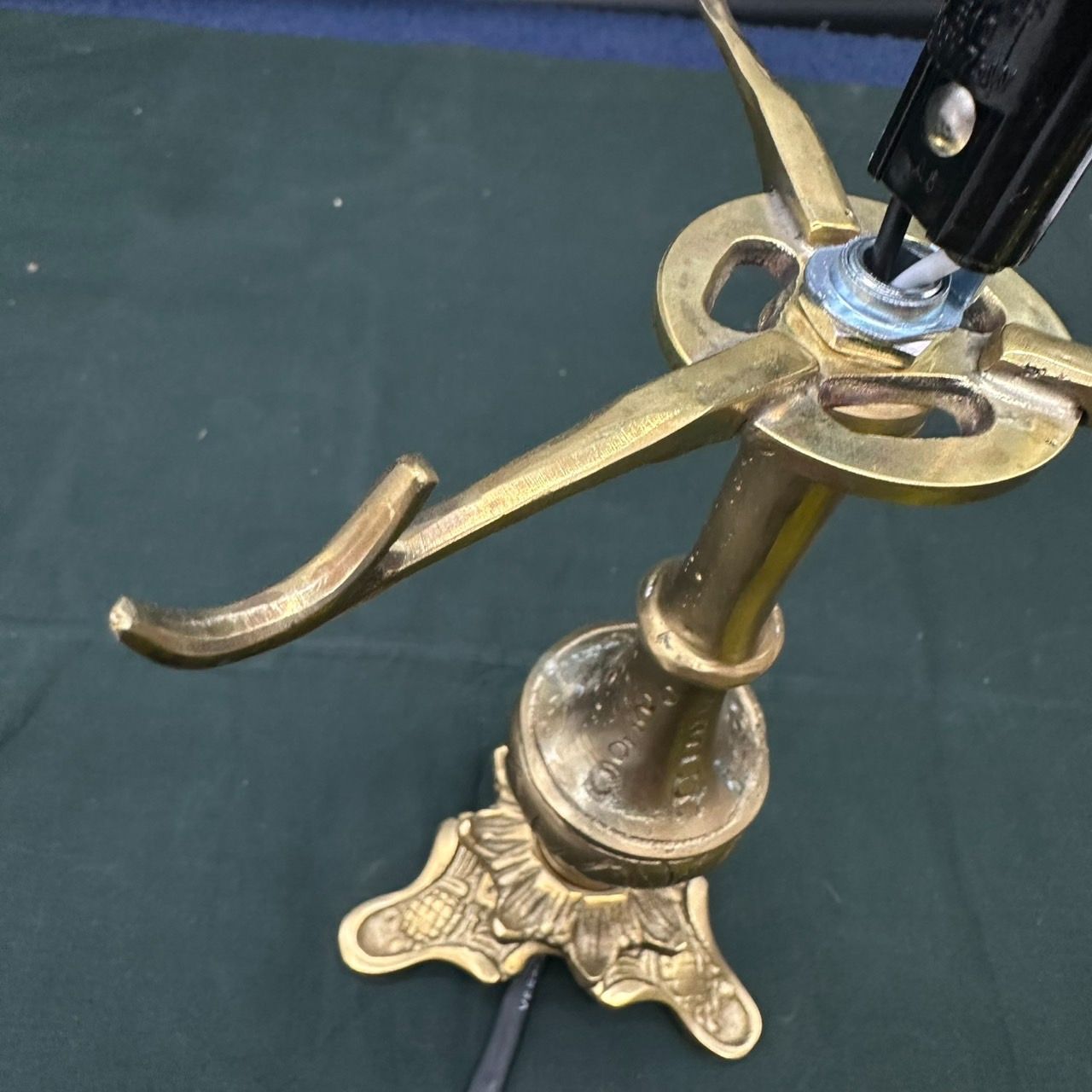 エミールガレ 真鍮台座 ランプ 1灯照明 カメオ彫り 被せガラス 高さ