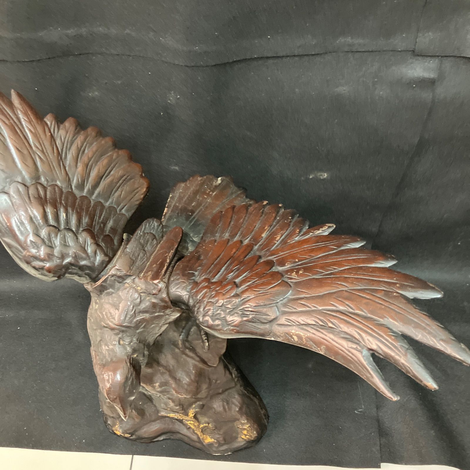 高級床置 夫婦鷹 箱付き アンティーク 床の間 鉄製 金属工芸 高さ50cm