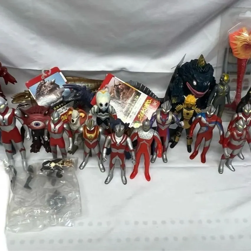 ウルトラ怪獣 ソフビ フィギュア 22個まとめ売り ウルトラマンソフビ