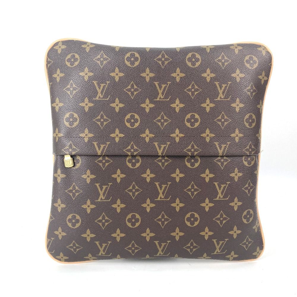 LOUIS VUITTON ルイヴィトン クッション ロゴ 不明 モノグラム