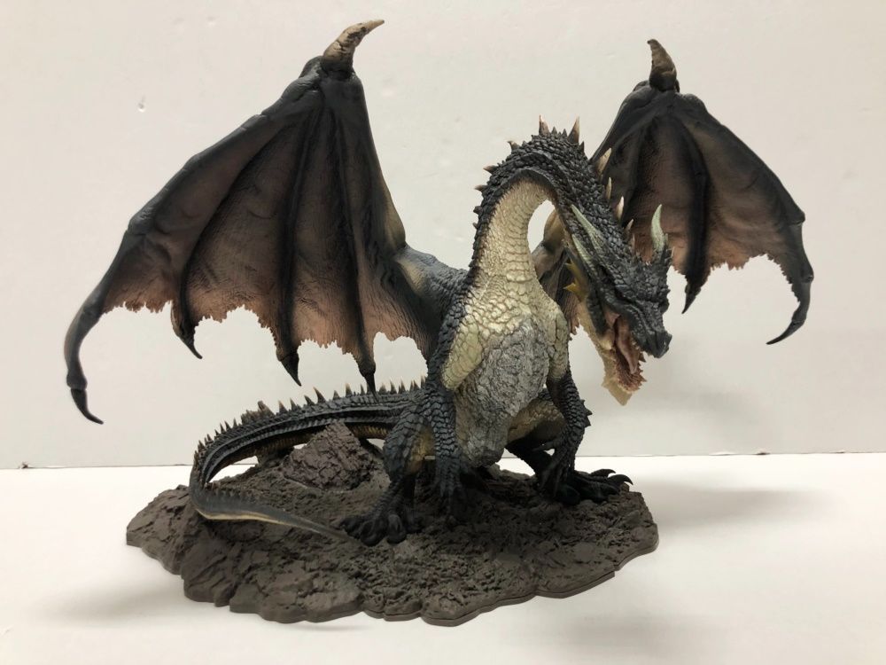 29.【開封】黒龍 ミラボレアス モンハン カプコンフィギュアビルダー