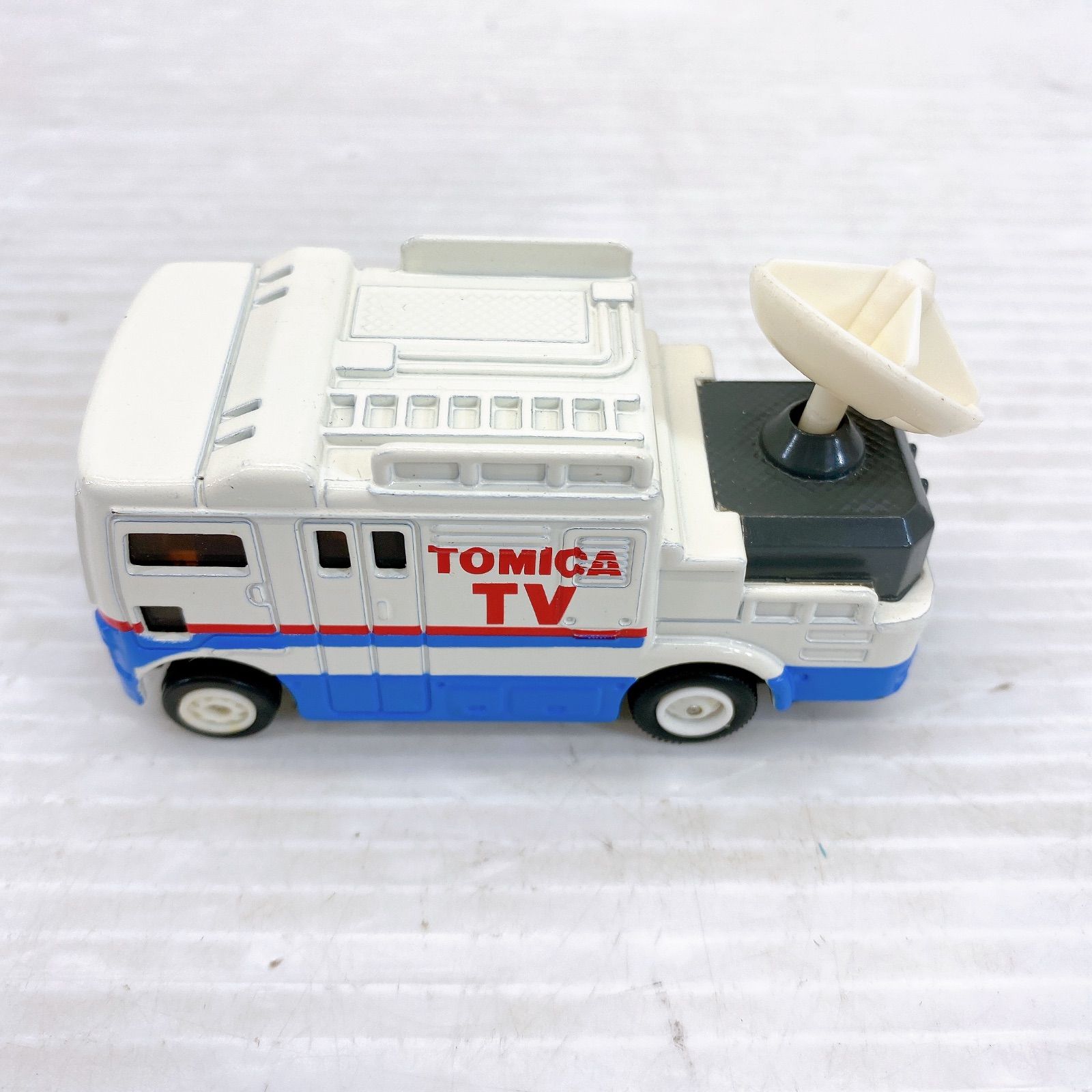 ◇ TOMY TOMICA モーター トミカ TV中継車 AM-1 動作未確認 現状品