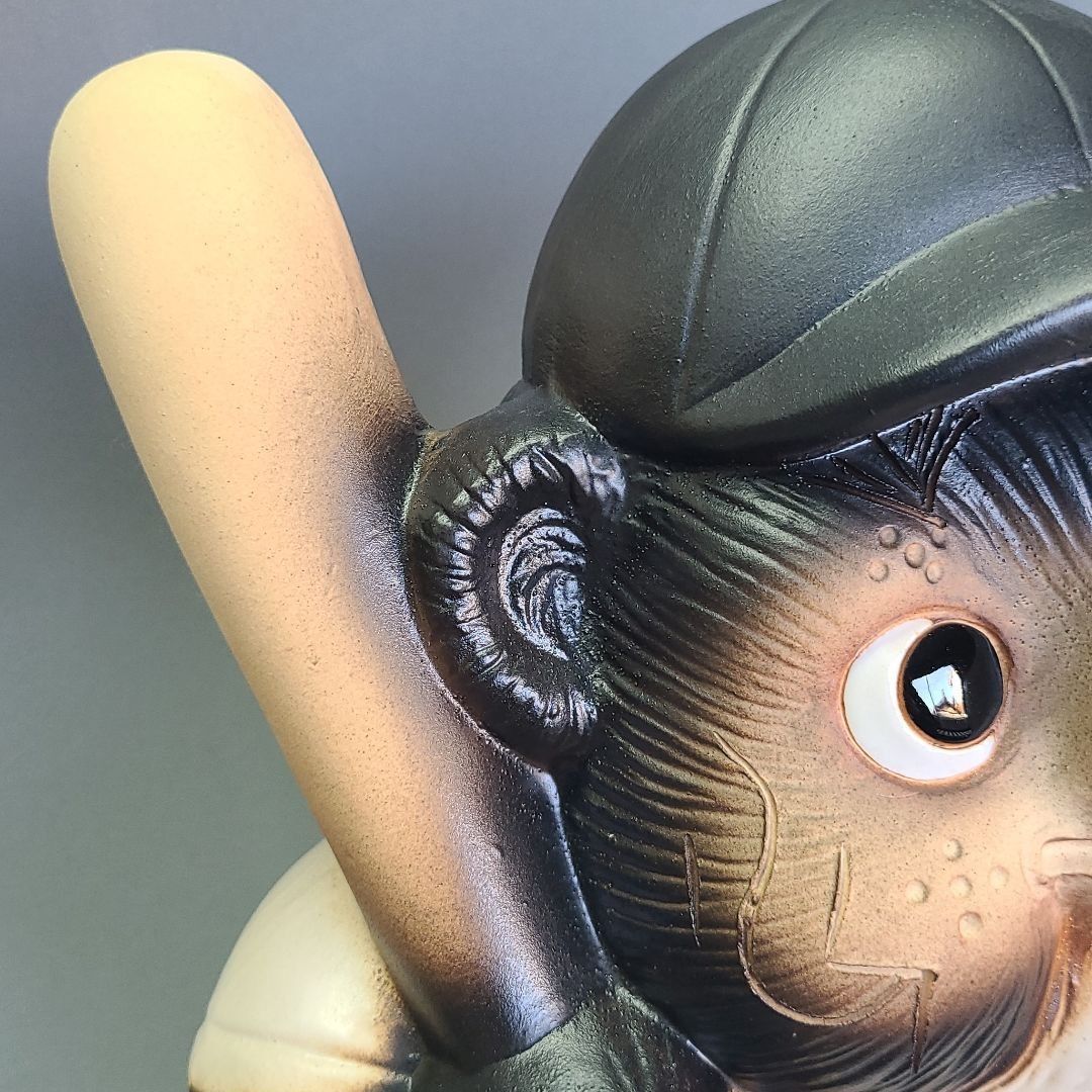 チョー縁起物❗信楽焼野球狸 高さ37cm - メルカリ