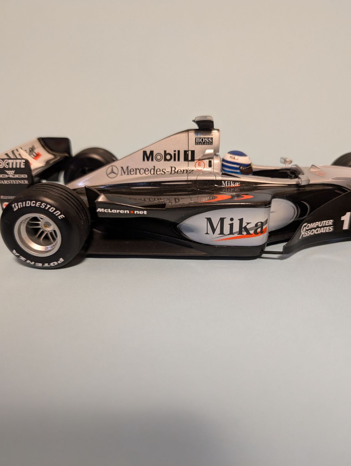 1/18 ミニチャンプス マクラーレンMP4/14 1999年チャンピオン - メルカリ