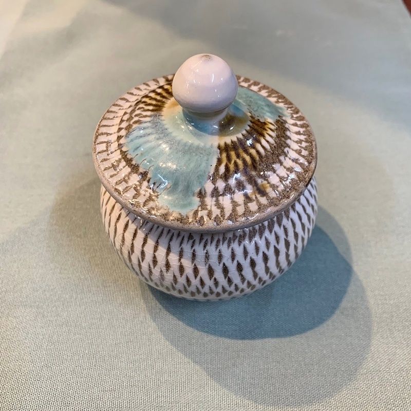 小石原焼 とび鉋 蓋付き 壺 高さ約9cm つぼ 薬味入れ 調味料入れ