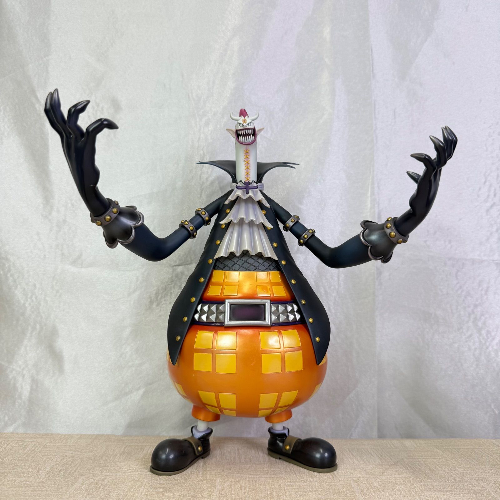 ワンピース POP NEO DX ゲッコー・モリア フィギュア P.O.P - メルカリ