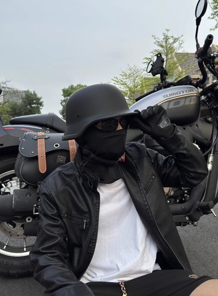 ドイツ軍風ヘルメット オートバイヘルメット ハーフヘルメット 兵士