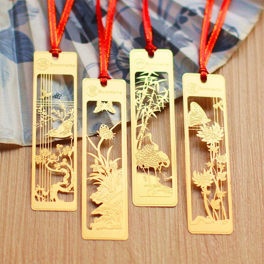 しおり ブックマーカー 4枚セット 栞 四君子 梅 蘭 竹 菊 透かし彫り