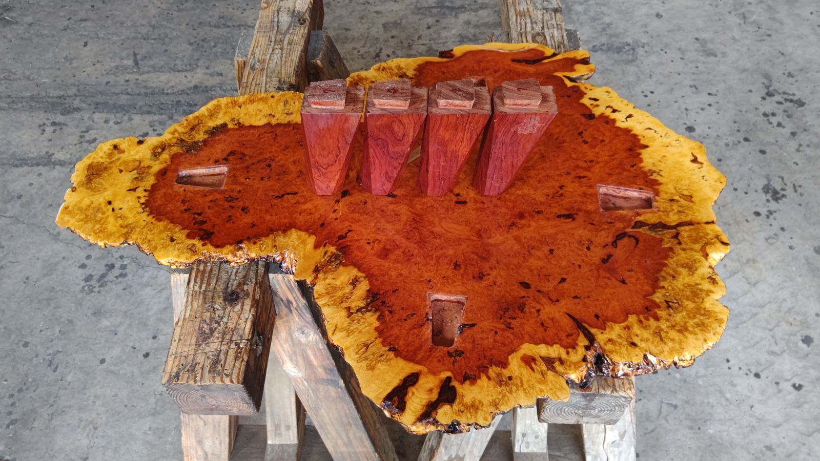 花梨天然木材銘木希少葡萄杢座卓花台