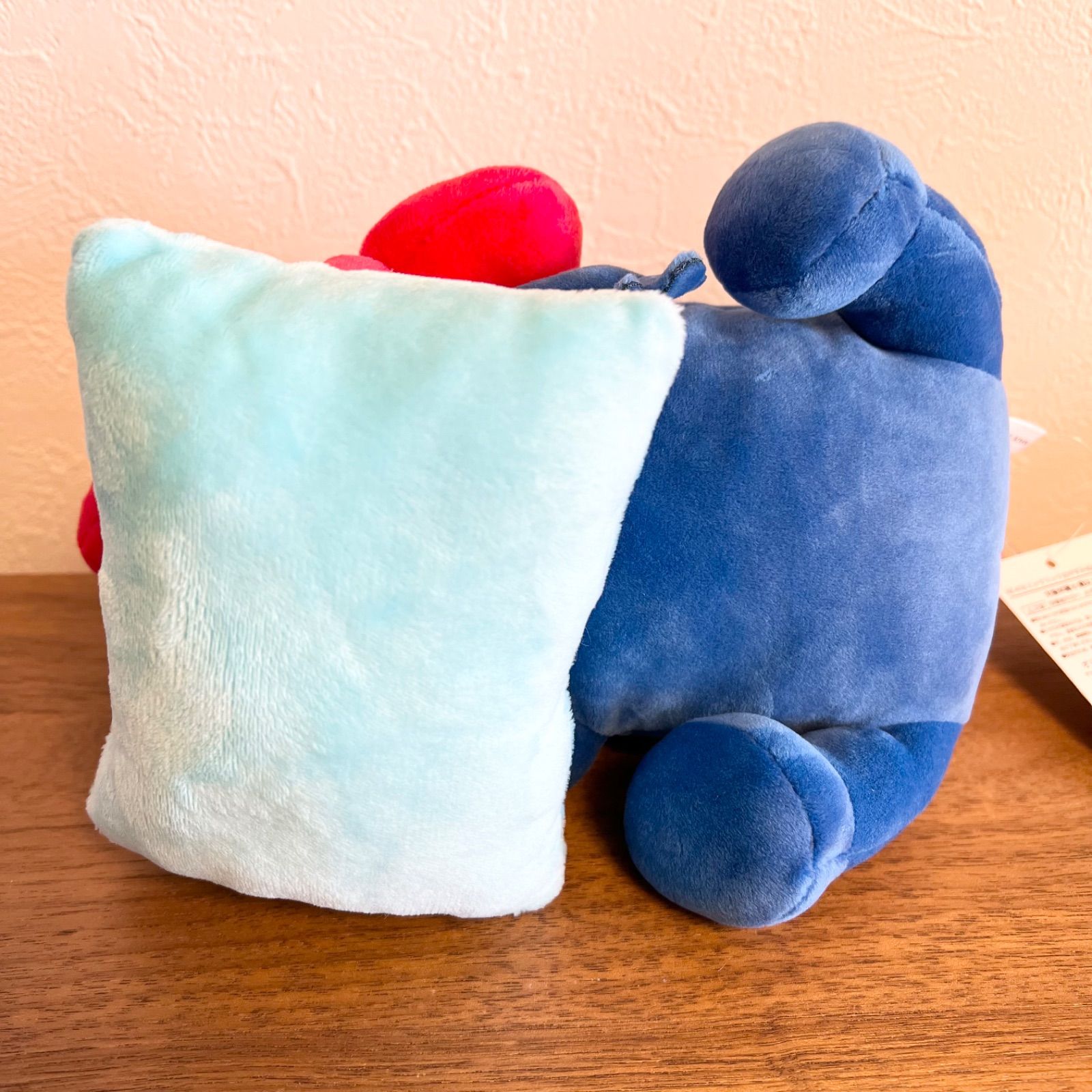 ミャクミャク おやすみぬいぐるみ 万博会場限定 おまけ付き - メルカリ