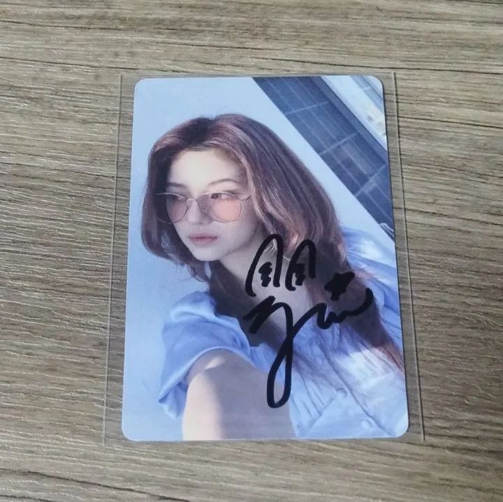 NEWJEANS 直筆サイン ダニエル 当選品 - メルカリ