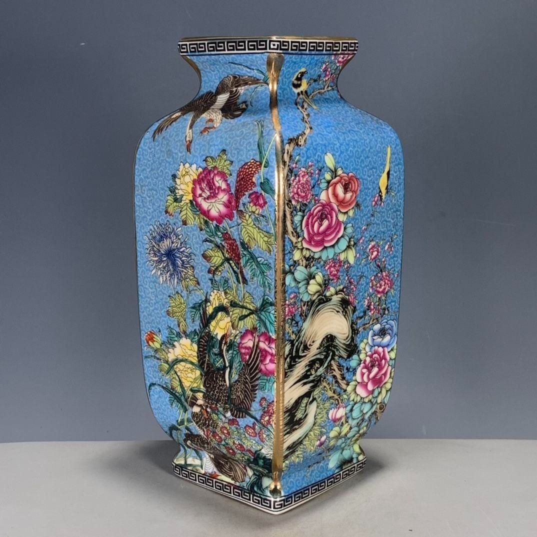 清雍正黄地琺瑯彩開窓花卉賞瓶 景徳鎮 陶磁器 装飾品 現代工芸品 美術