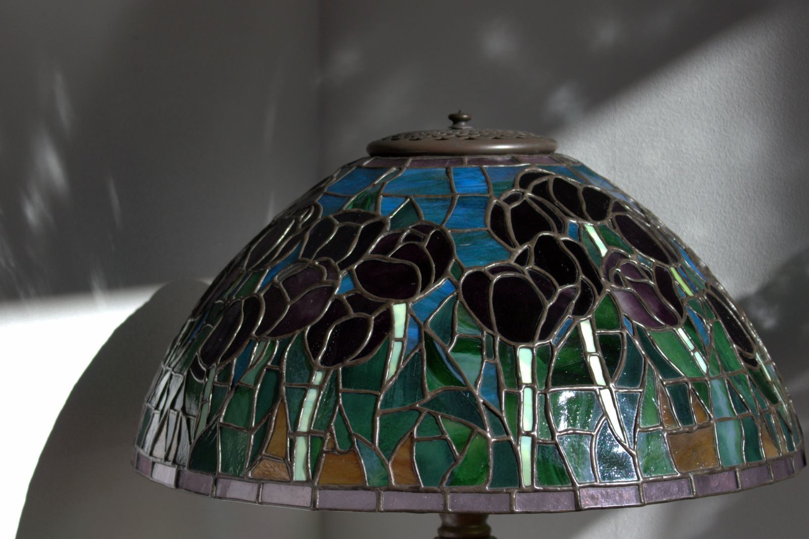 47．ティファニーランプ【チューリップ】【グラスワン】ステンドグラス