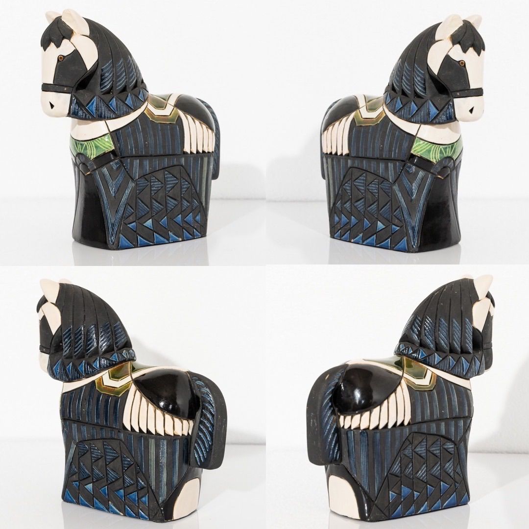 アーテサニアリンコナダ ウルグアイ 南米 置物 小物 雑貨 馬 ホース