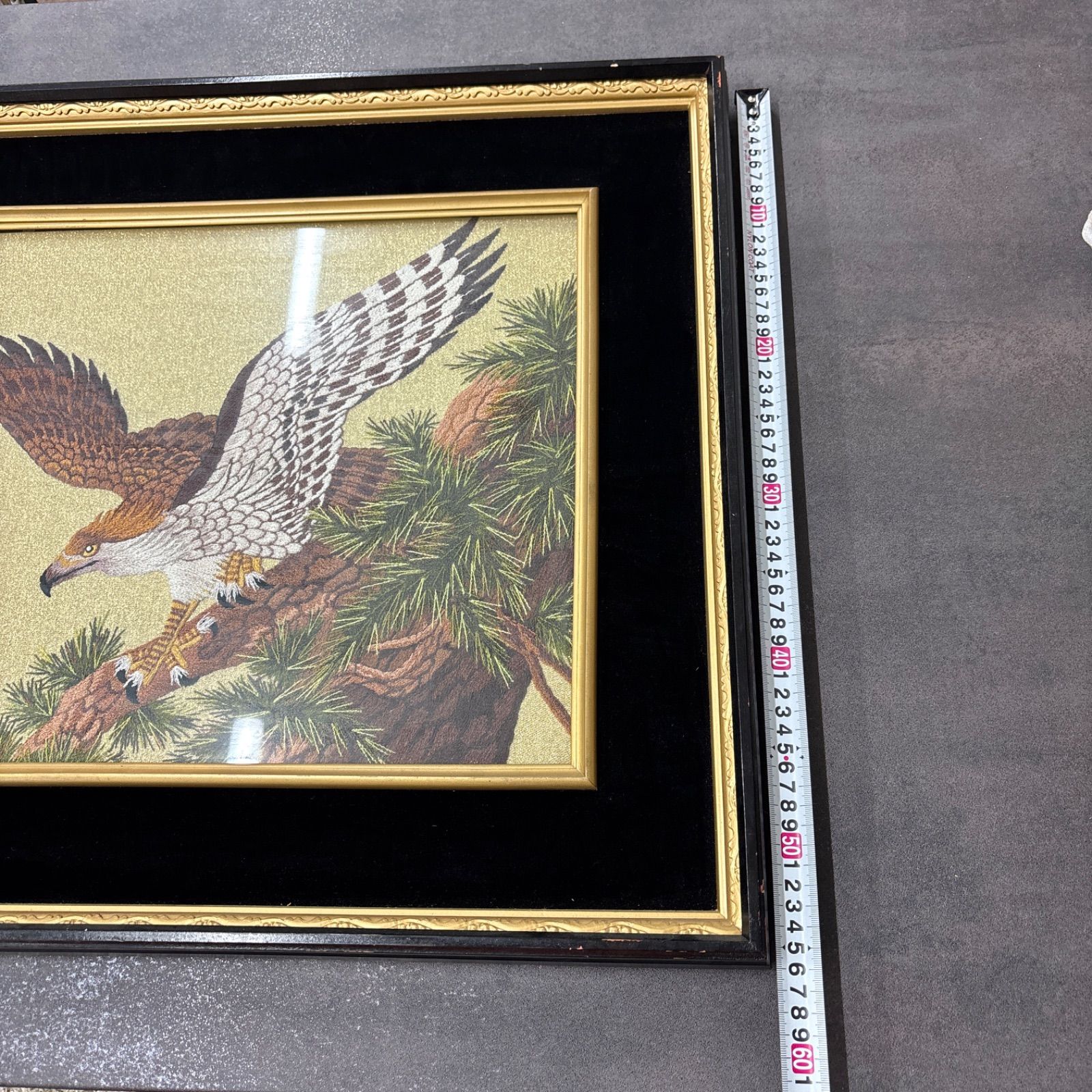 鷹 松 刺繍 絵画 アート 昭和レトロ 影掛け 壁飾り 額縁 額装 額付