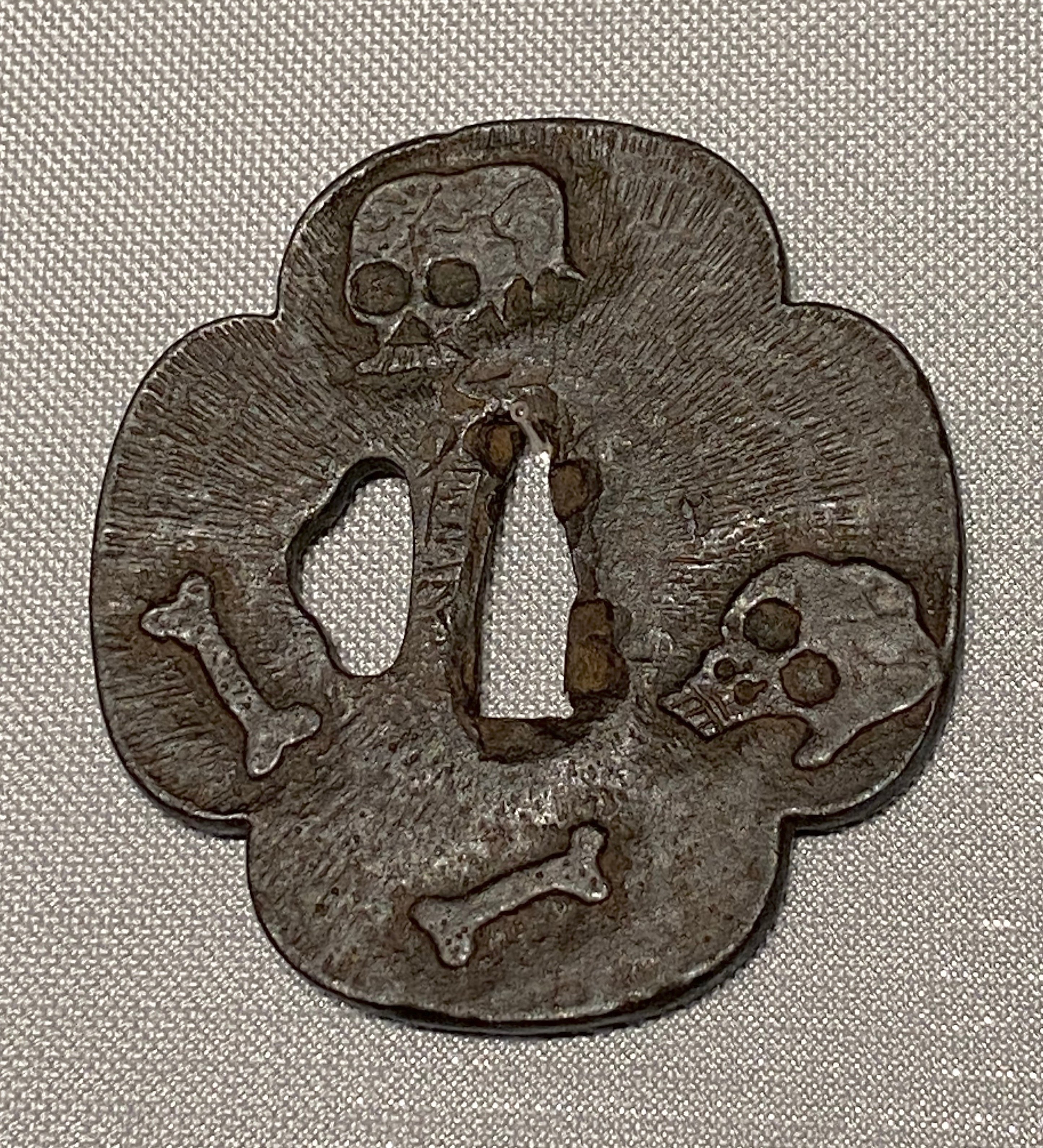 野晒目貫① 大月派｜刀箱師の日本刀ブログ 中村圭佑