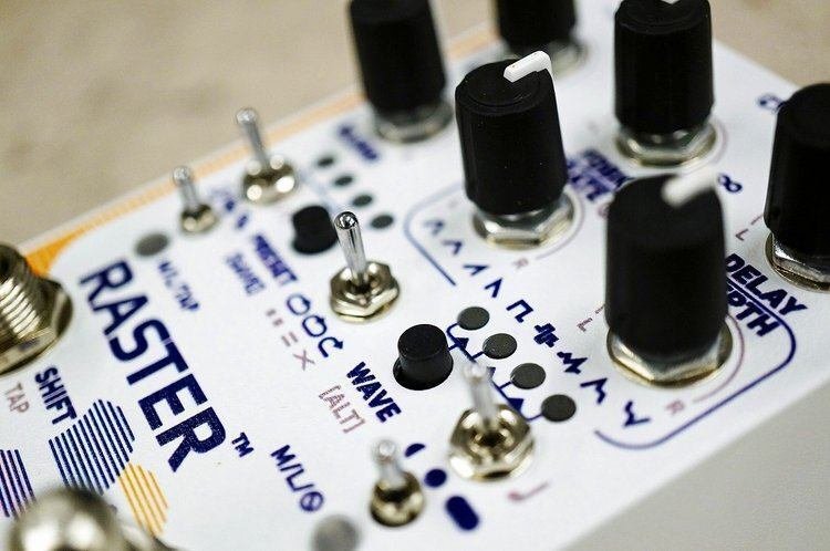 超絶機能とサウンドのRed Panda Raster V2！ピッチシフトだけじゃない