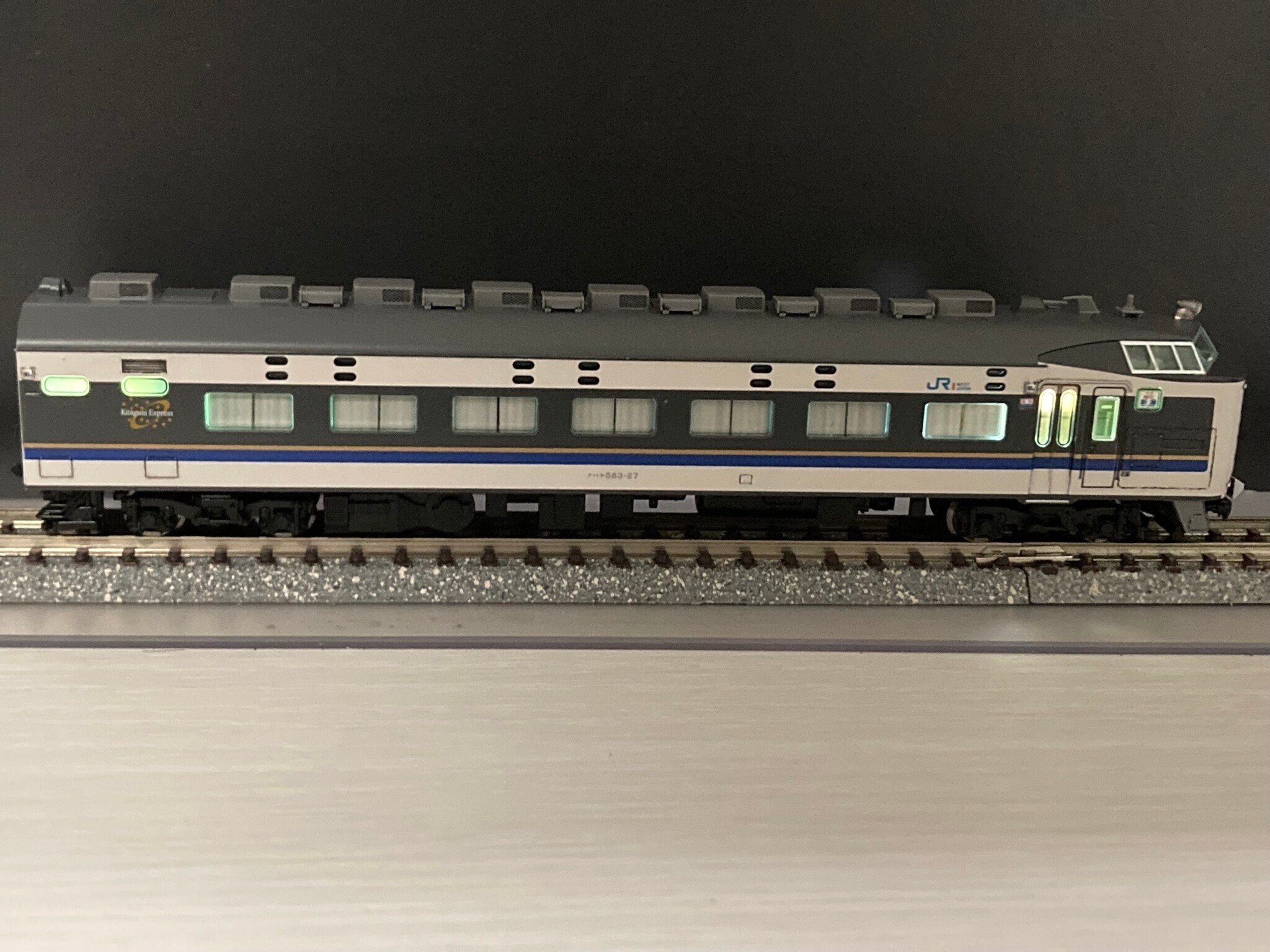 寝台車の室内灯 TOMIX 583系きたぐに｜ひとやまき