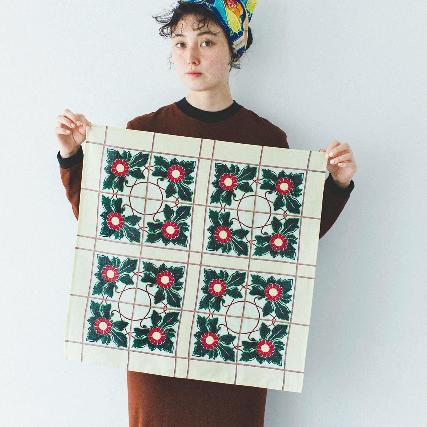 レトロで愛らしい雰囲気の「”和製”マジョリカタイル」をご存じですか