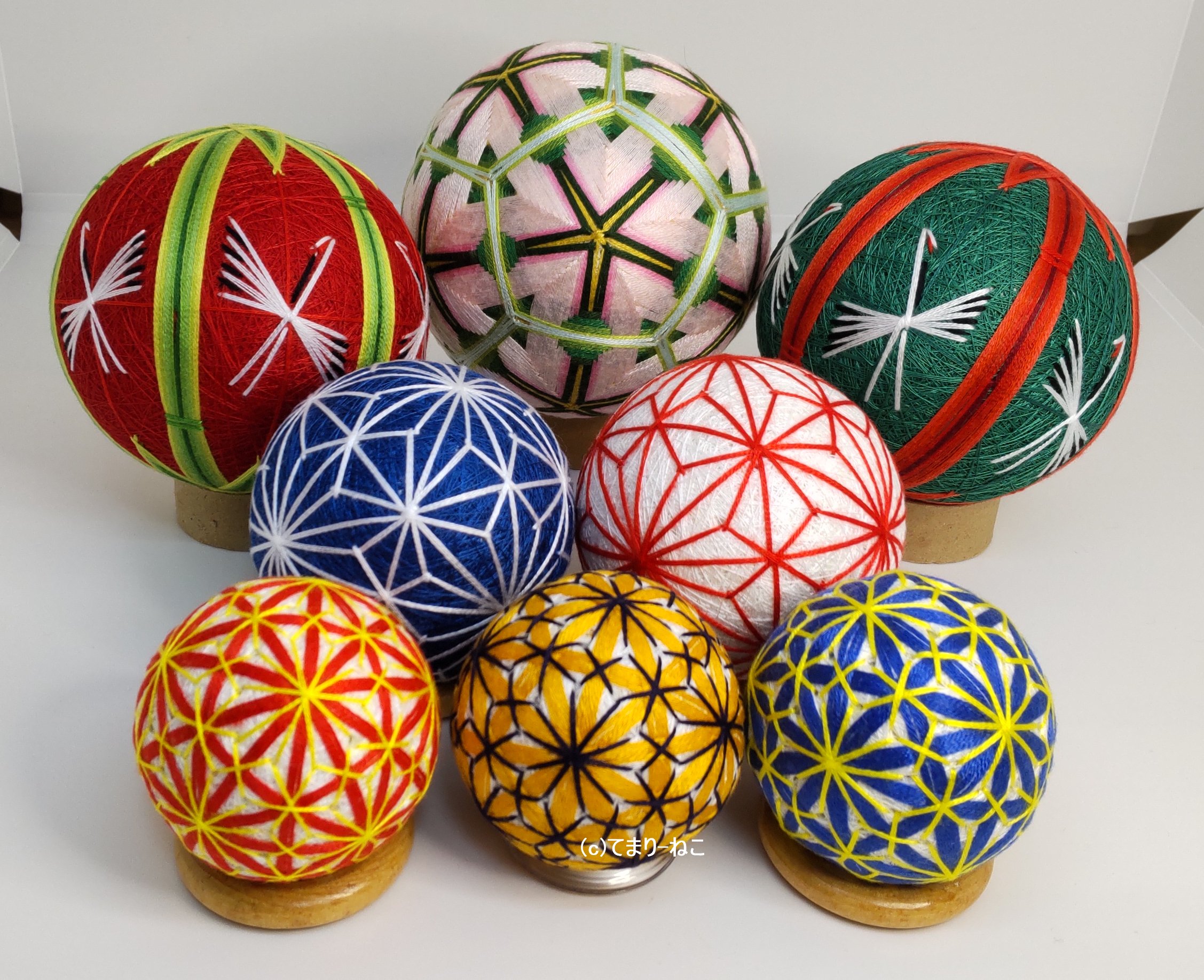 さくら」「竹と鶴」「麻の葉」「10の分割」です｜てまり-ねこ