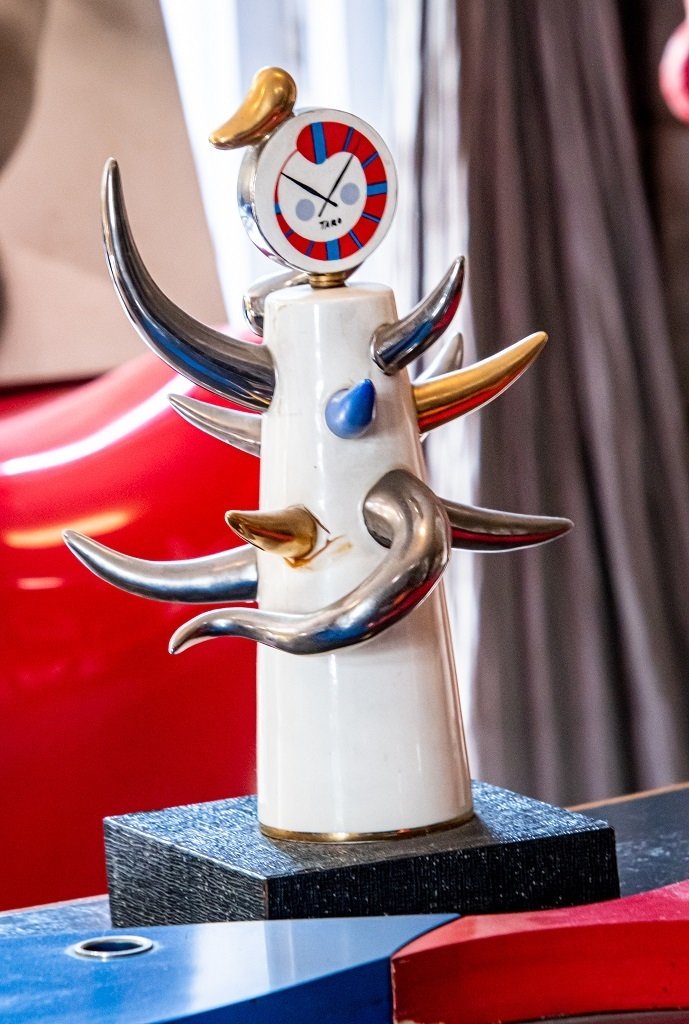 若い時計台】 岡本太郎 （1966）｜きゃろ