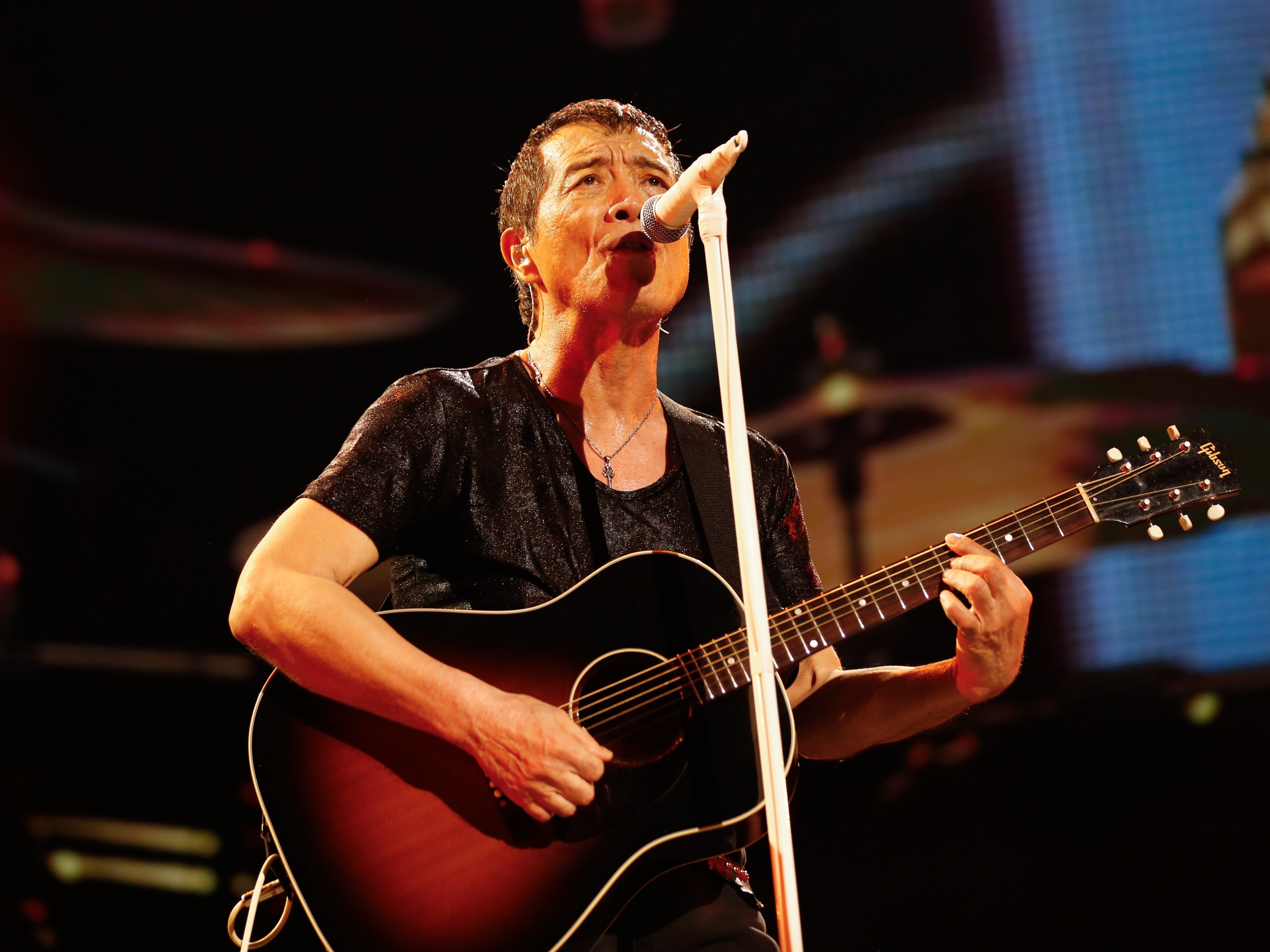 日本人ソロ・ロックアーティストとして初めて“BUDOKAN”のステージに