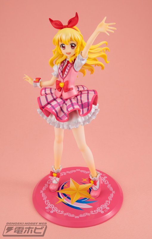 アイカツ！ 10th STORY 未来へのSTARWAY』より、星宮いちごが、Lucrea