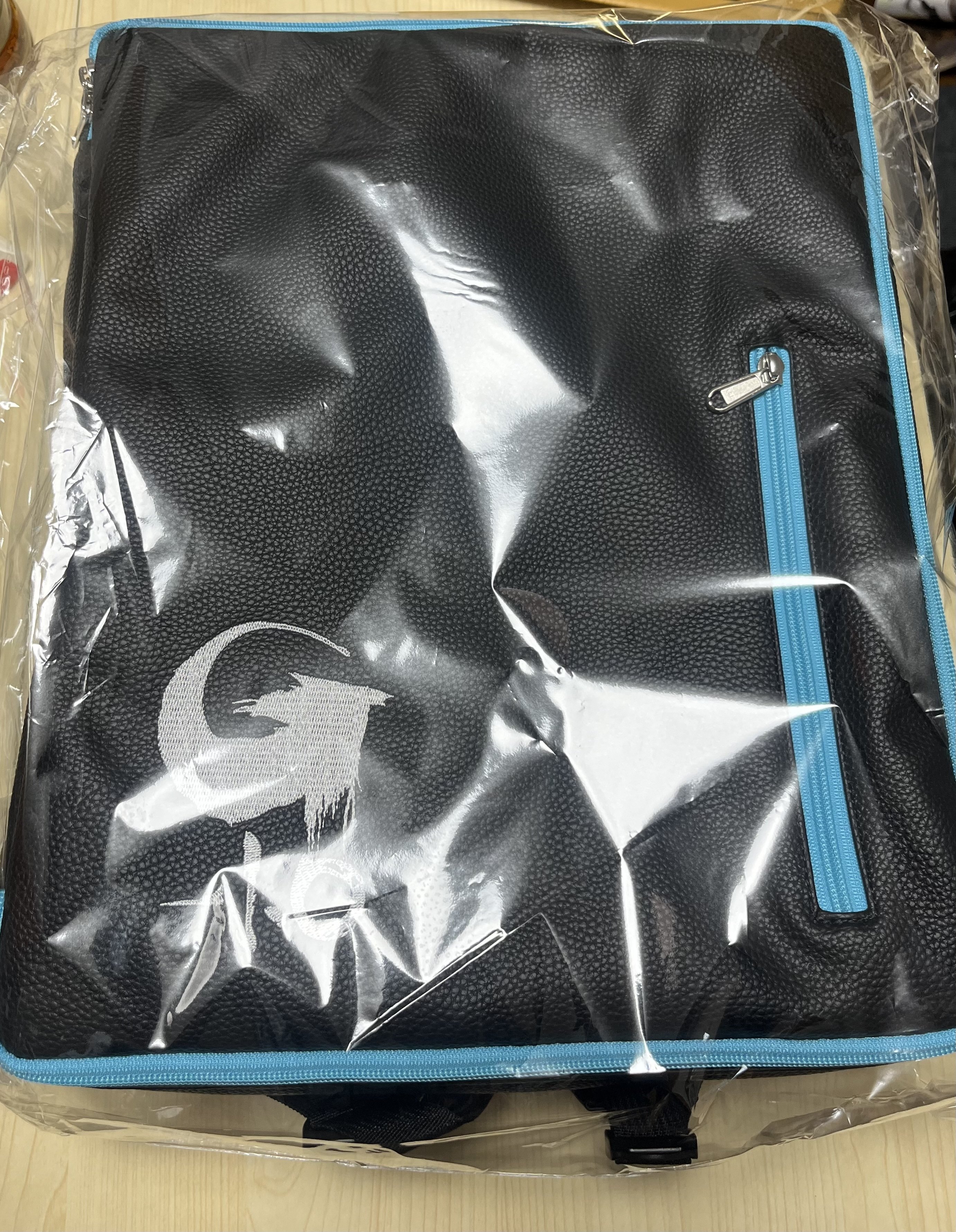 レビュー】トレカアイテムくじに収録のTCG特化バックパック「LOGOTYPE