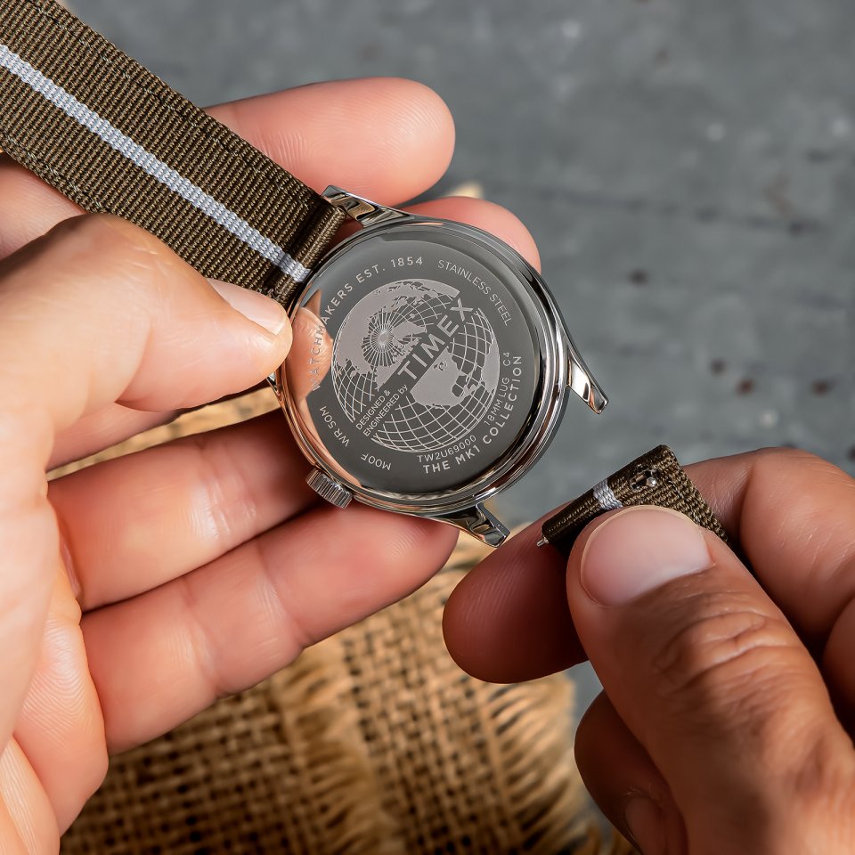 TIMEX（タイメックス）が手巻きの機械式時計『MK1 メカニカル』を復刻